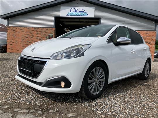 Peugeot 208 1,6 BlueHDi Desire Sky 100HK 5d