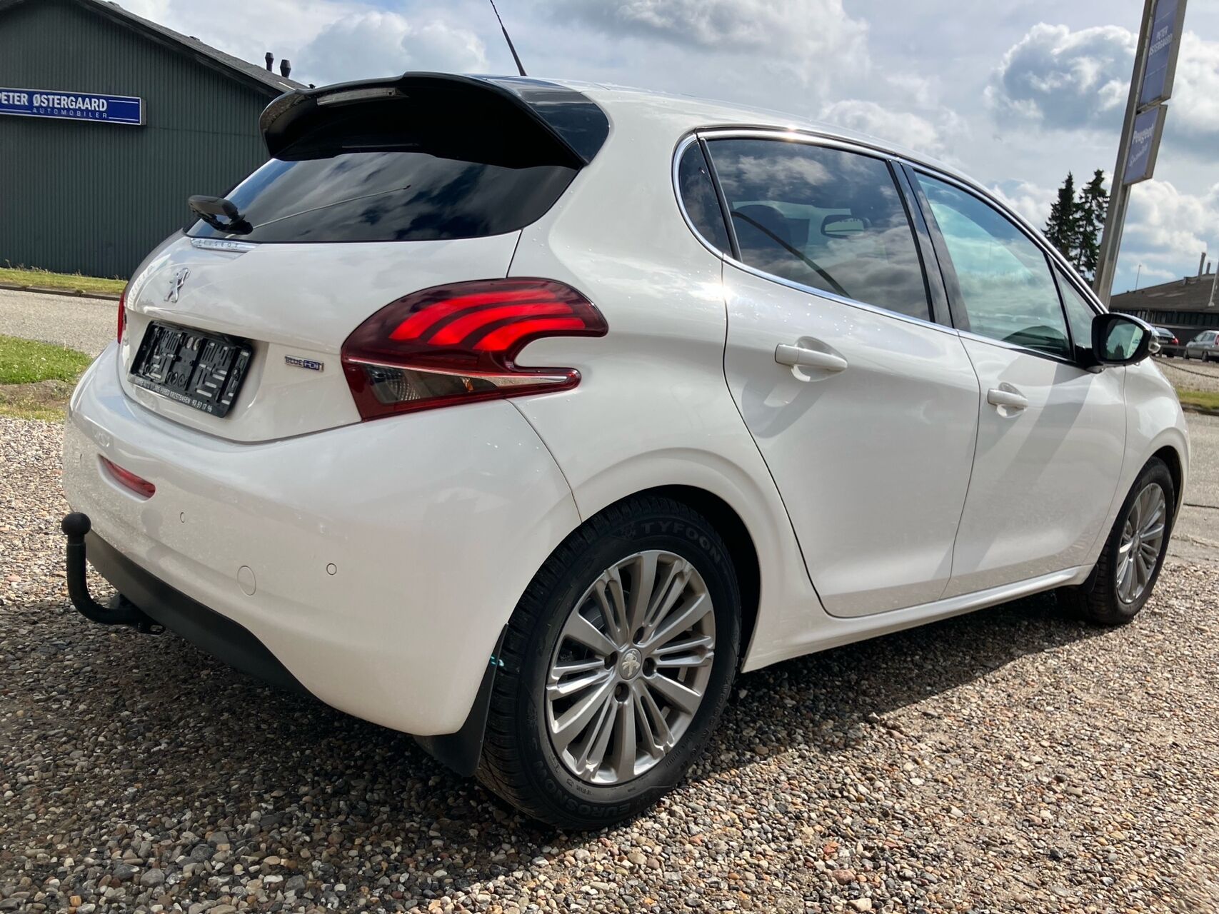 Billede af Peugeot 208 1,6 BlueHDi Desire Sky 100HK 5d