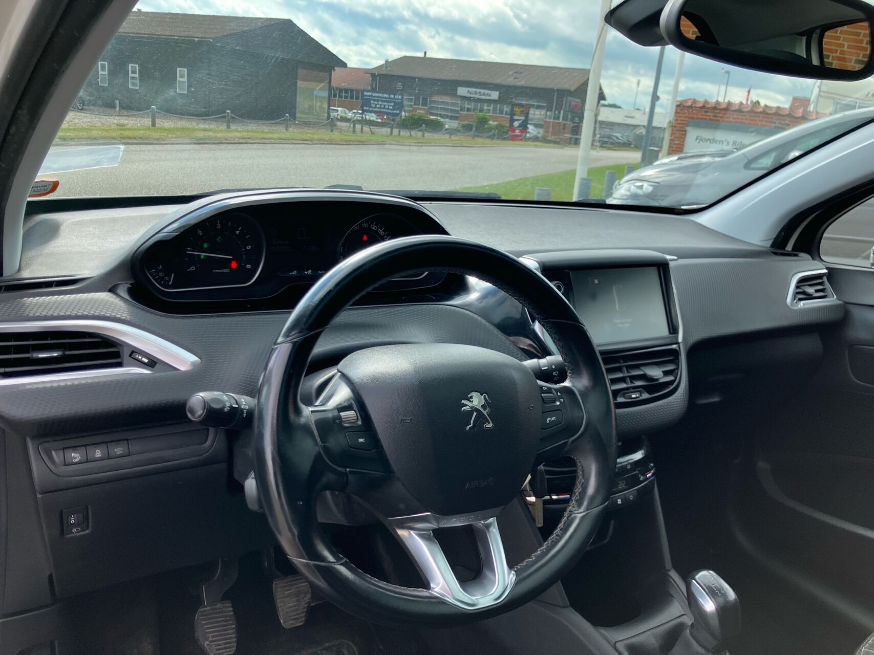 Billede af Peugeot 208 1,6 BlueHDi Desire Sky 100HK 5d