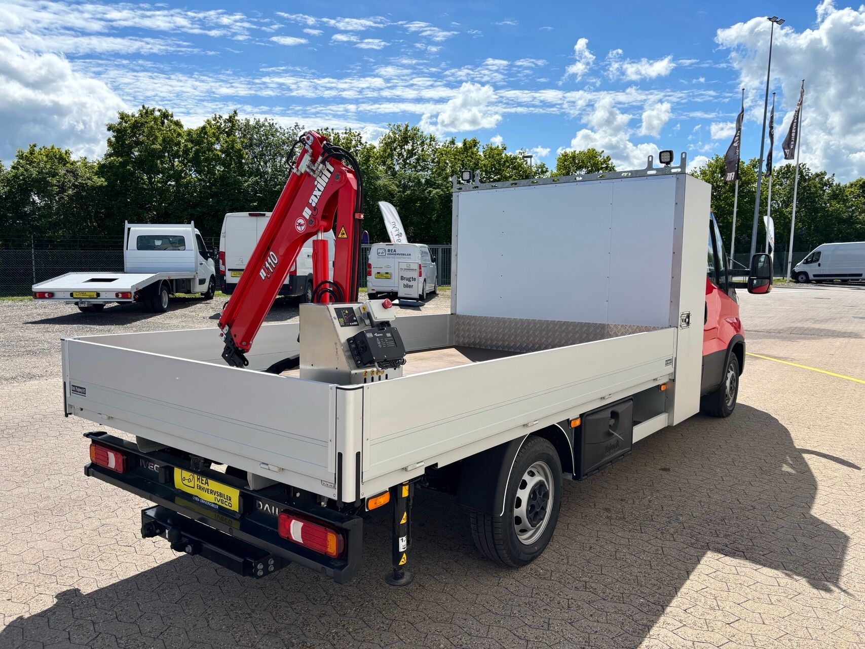 Billede af Iveco Daily 35S18 4100mm 3,0 D 180HK Ladv./Chas. 8g Aut.