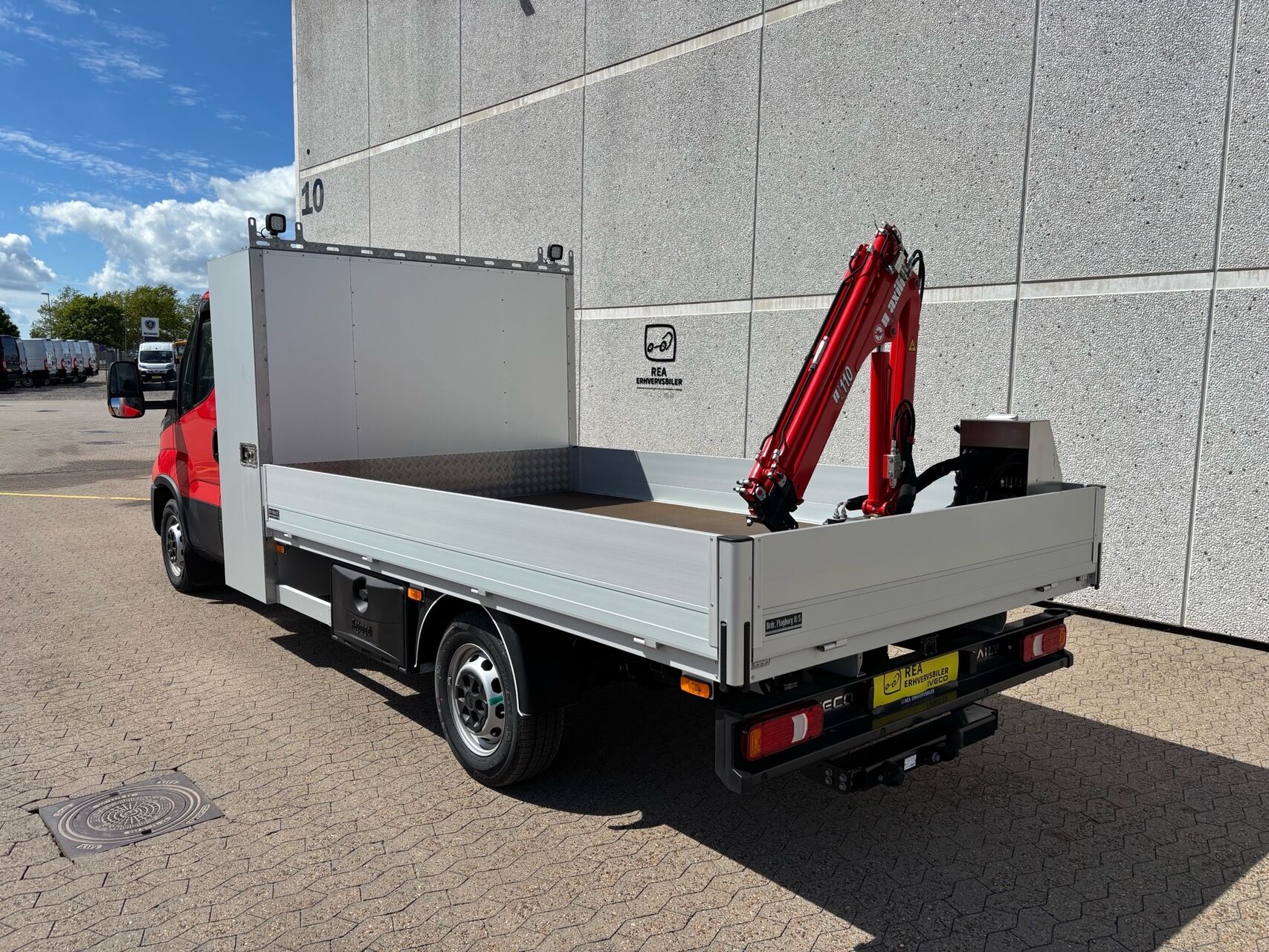 Billede af Iveco Daily 35S18 4100mm 3,0 D 180HK Ladv./Chas. 8g Aut.