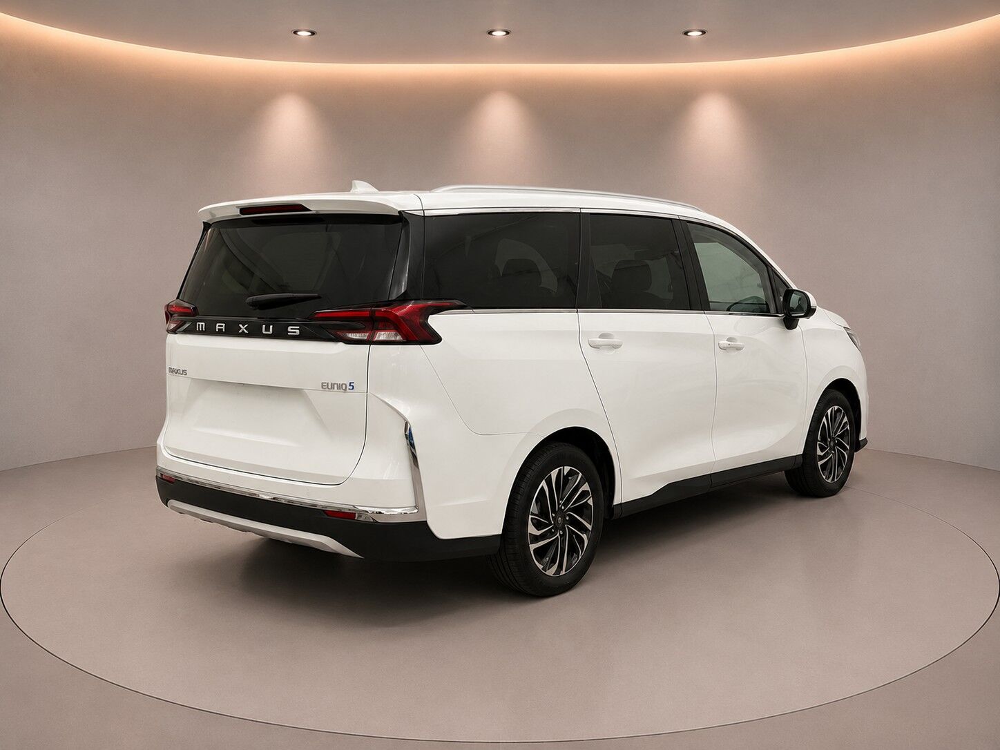 Billede af Maxus Euniq 5 6 Sæder EL 177HK Aut.