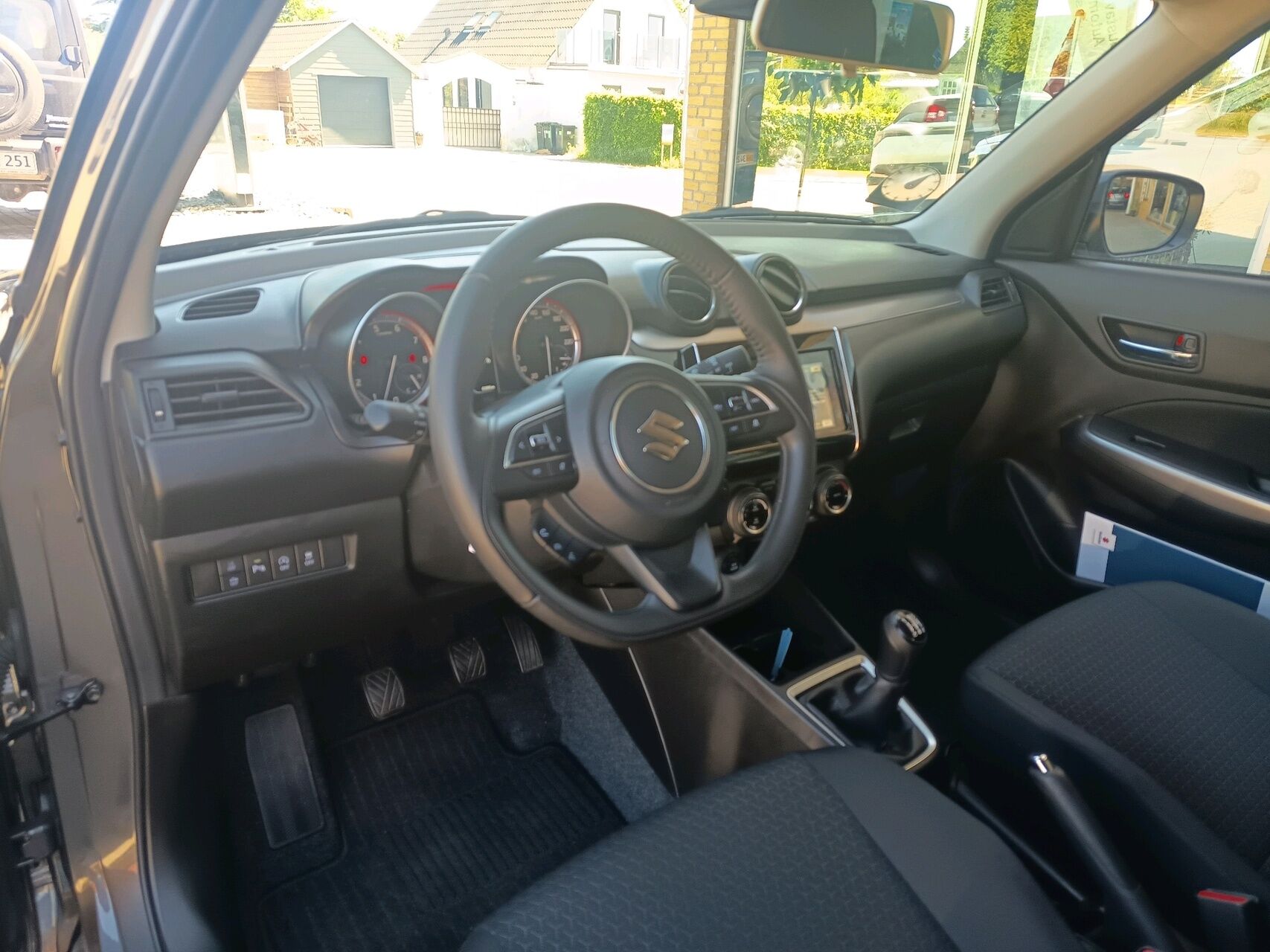 Billede af Suzuki Swift 1,2 Dualjet  Mild hybrid Exclusive AEB 83HK 5d