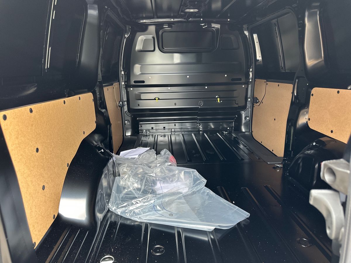Billede af Citroën Jumpy L3 2,2 Blue HDi Flexline EAT8 150HK Van 8g Aut.