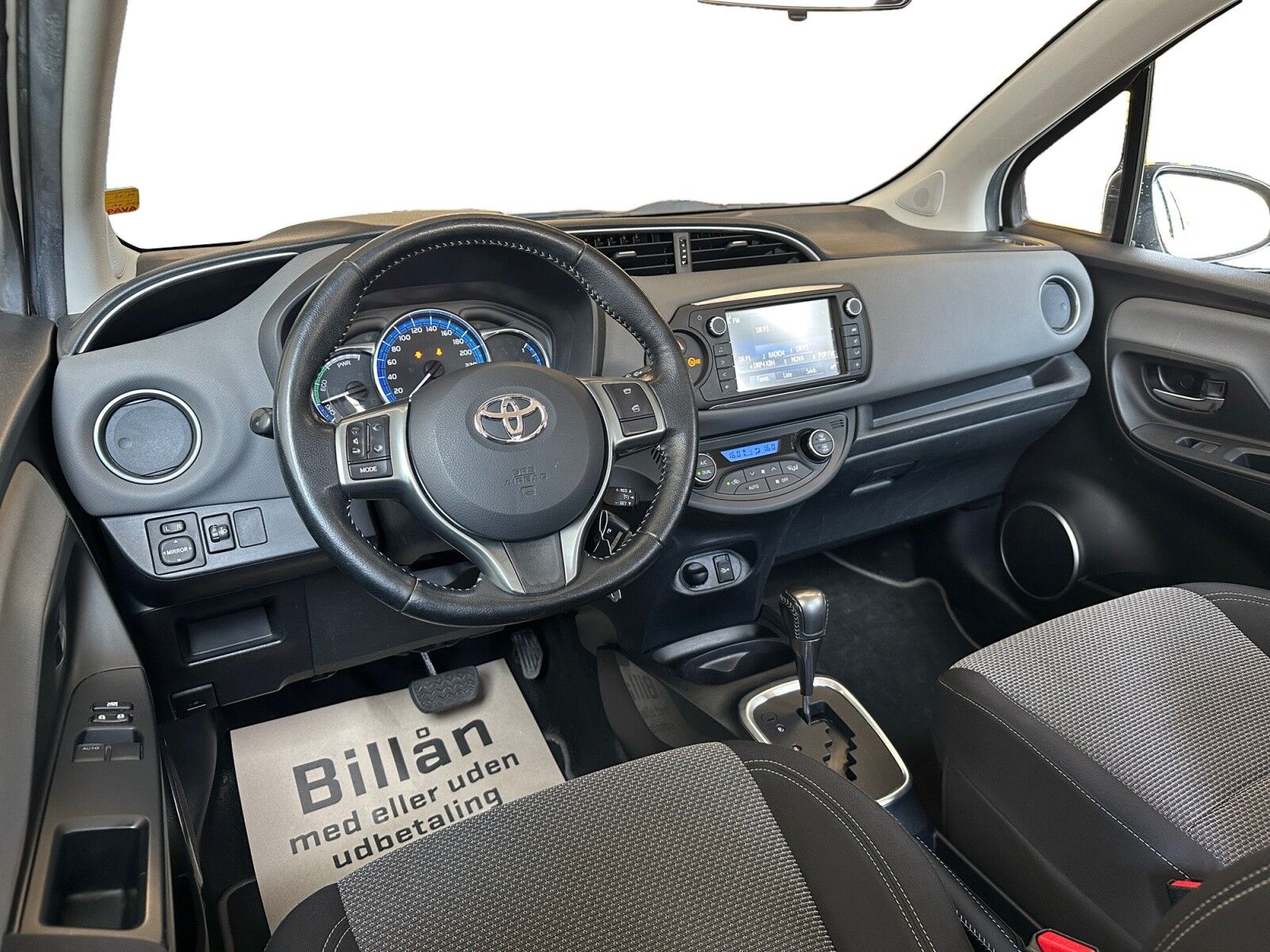 Billede af Toyota Yaris 1,5 Hybrid H2 E-CVT 100HK 5d Trinl. Gear