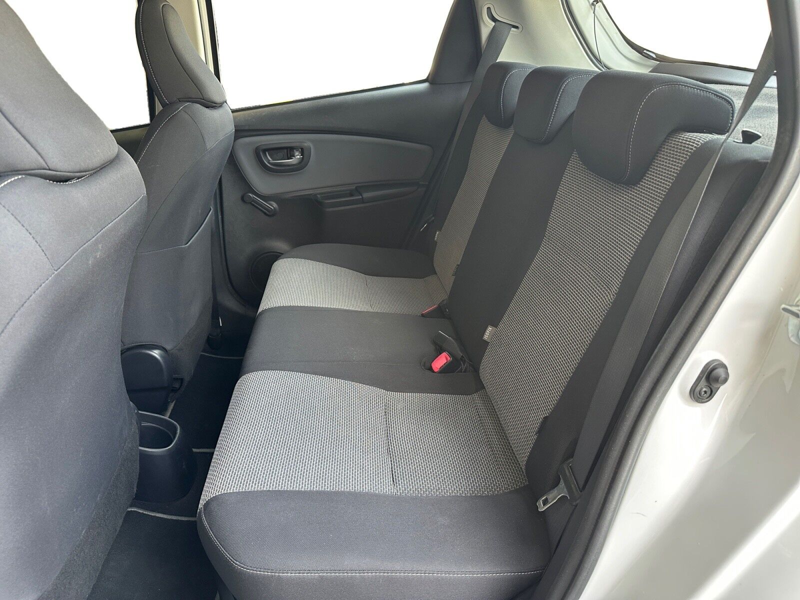 Billede af Toyota Yaris 1,5 Hybrid H2 E-CVT 100HK 5d Trinl. Gear