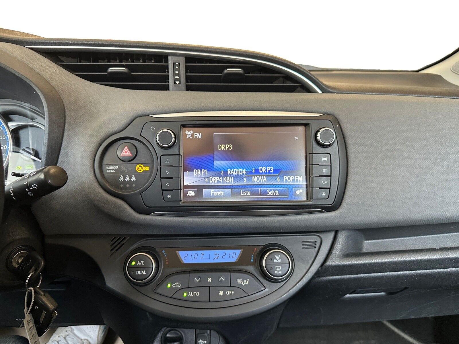 Billede af Toyota Yaris 1,5 Hybrid H2 E-CVT 100HK 5d Trinl. Gear