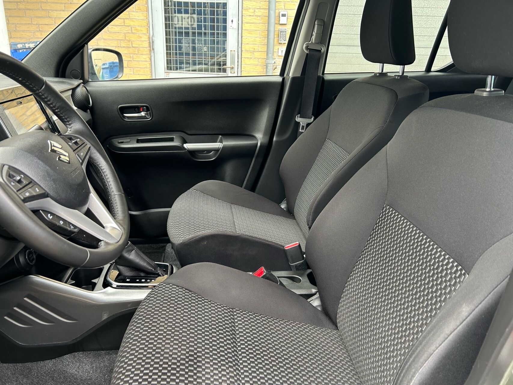 Billede af Suzuki Ignis 1,2 Dualjet  Mild hybrid Adventure CVT 83HK 5d Aut.