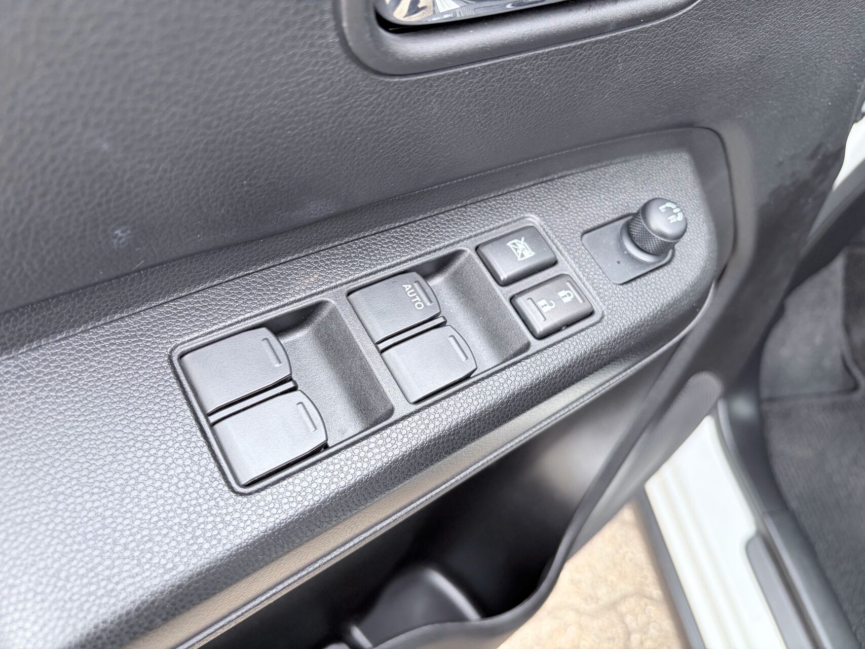 Billede af Suzuki Ignis 1,2 Dualjet  Mild hybrid Adventure CVT 83HK 5d Aut.