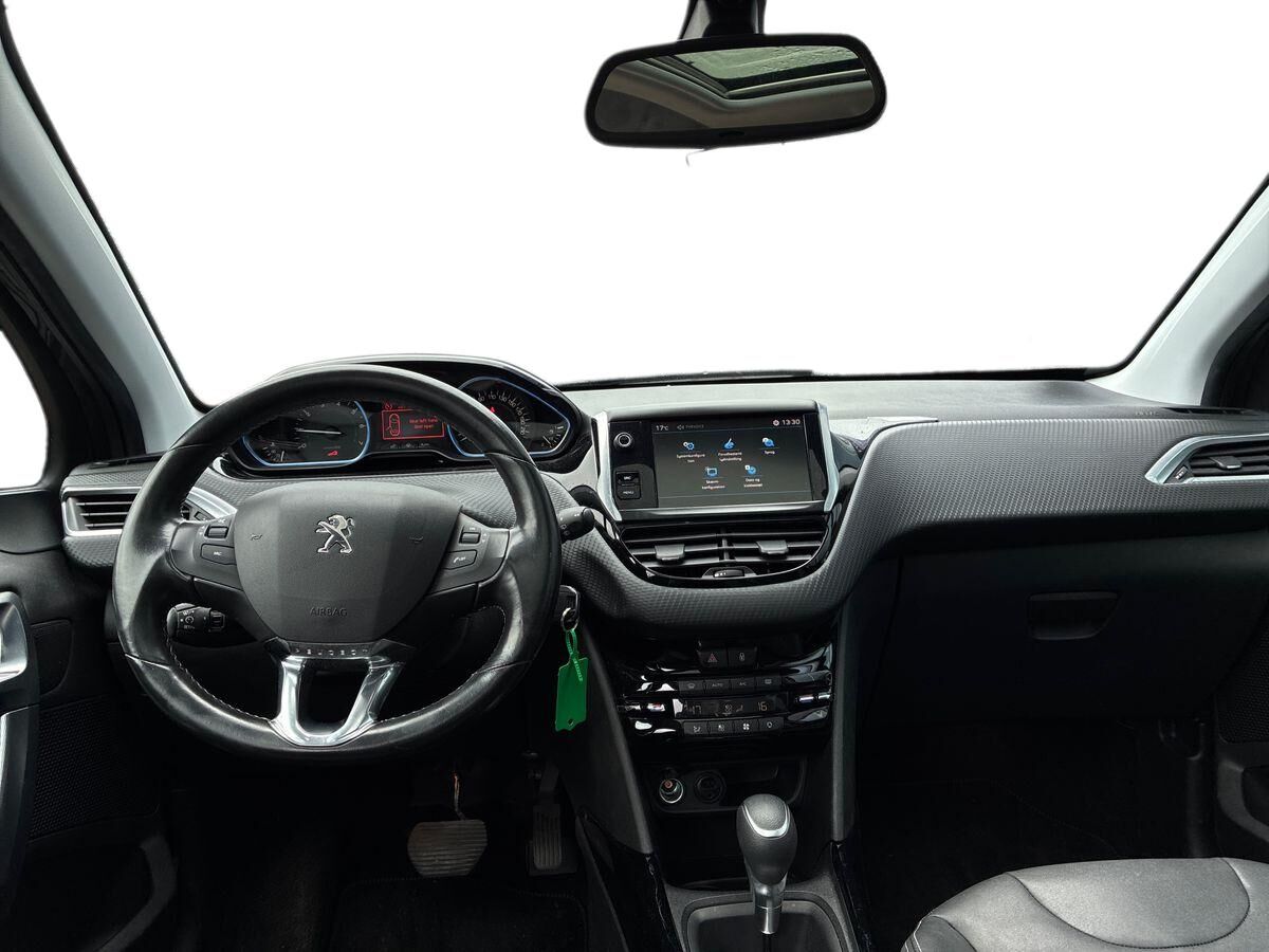 Billede af Peugeot 2008 1,2 e-THP Selection Sky EAT6 110HK 5d 6g Aut.