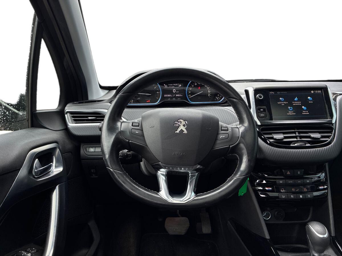 Billede af Peugeot 2008 1,2 e-THP Selection Sky EAT6 110HK 5d 6g Aut.
