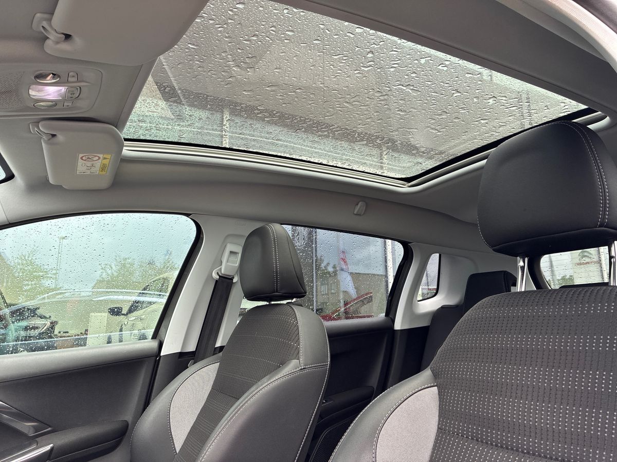 Billede af Peugeot 2008 1,2 e-THP Selection Sky EAT6 110HK 5d 6g Aut.