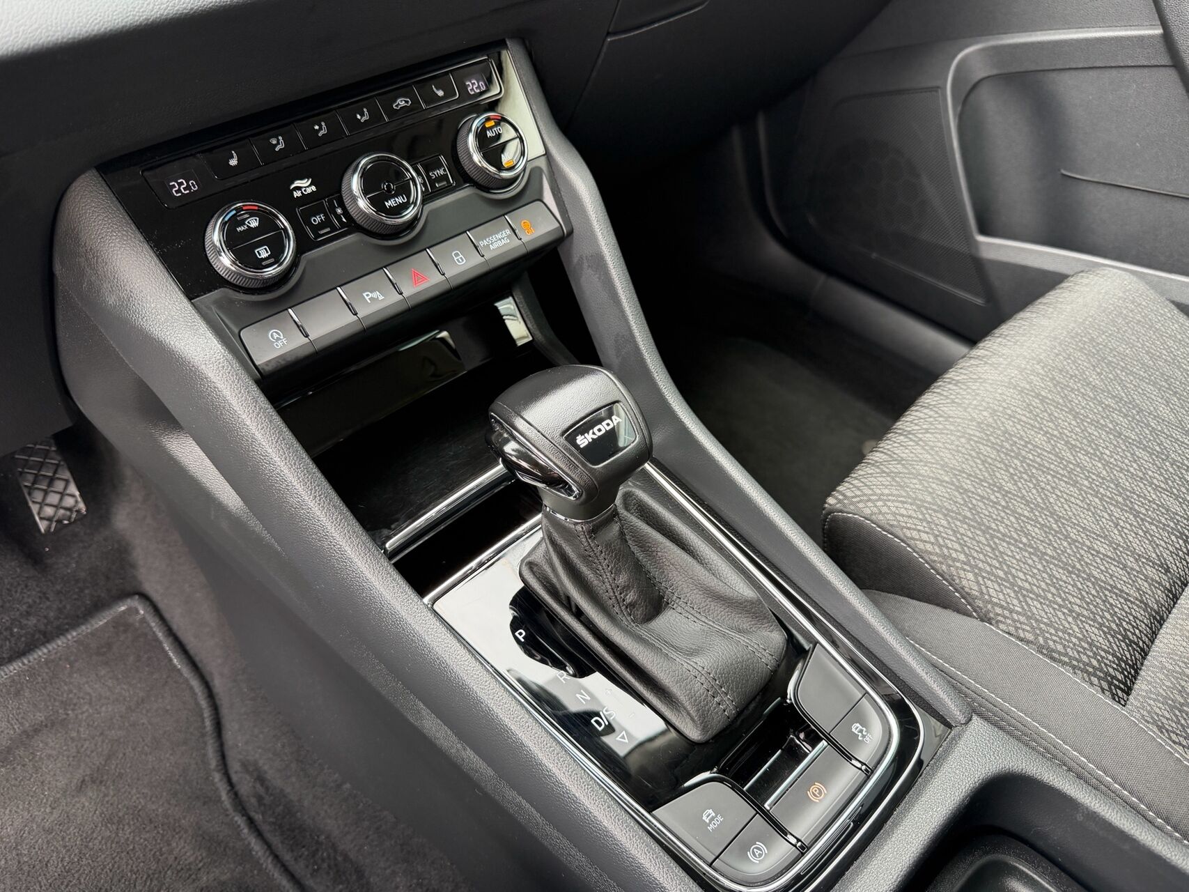 Billede af Skoda Karoq 1,5 TSI Style DSG 150HK 5d 7g Aut.