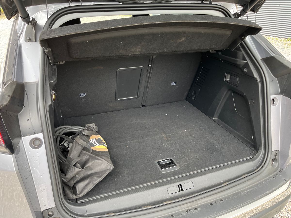 Billede af Peugeot 3008 1,6 PureTech  Plugin-hybrid Allure Pack EAT8 225HK 5d 8g Aut.