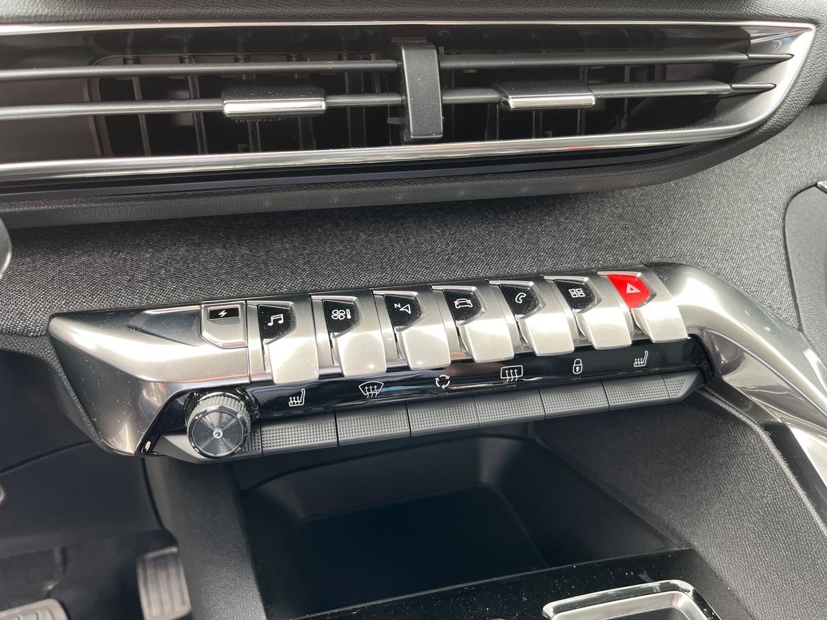Billede af Peugeot 3008 1,6 PureTech  Plugin-hybrid Allure Pack EAT8 225HK 5d 8g Aut.