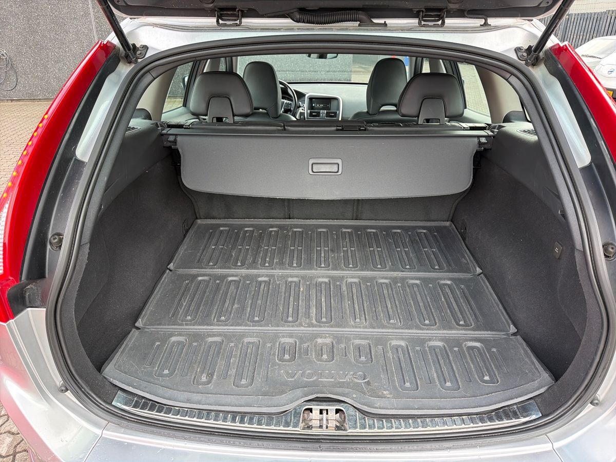 Billede af Volvo XC60 2,0 D4 Momentum 190HK 5d 8g Aut.