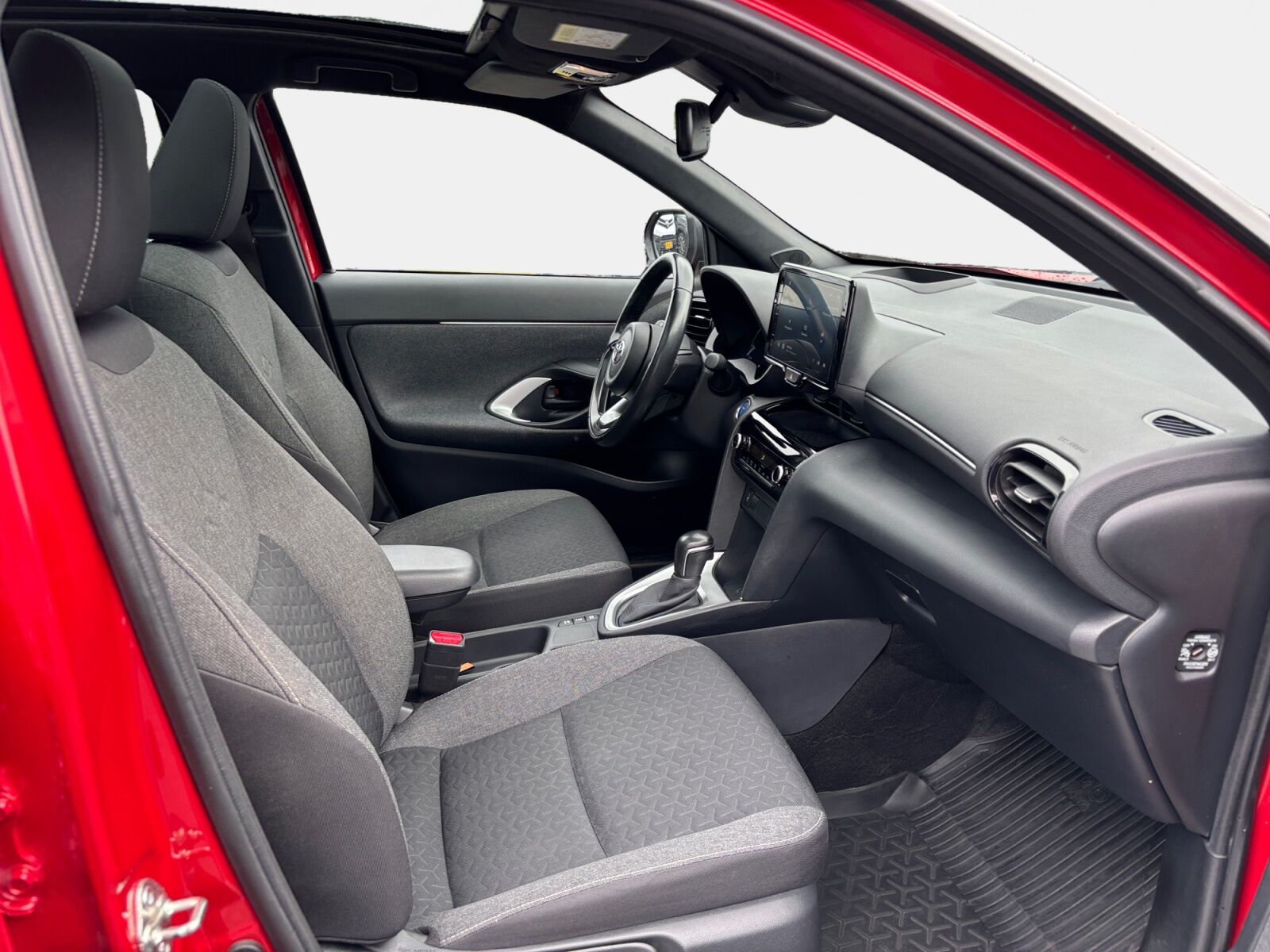 Billede af Toyota Yaris Cross 1,5 Hybrid Style Technology Plus 116HK 5d Trinl. Gear