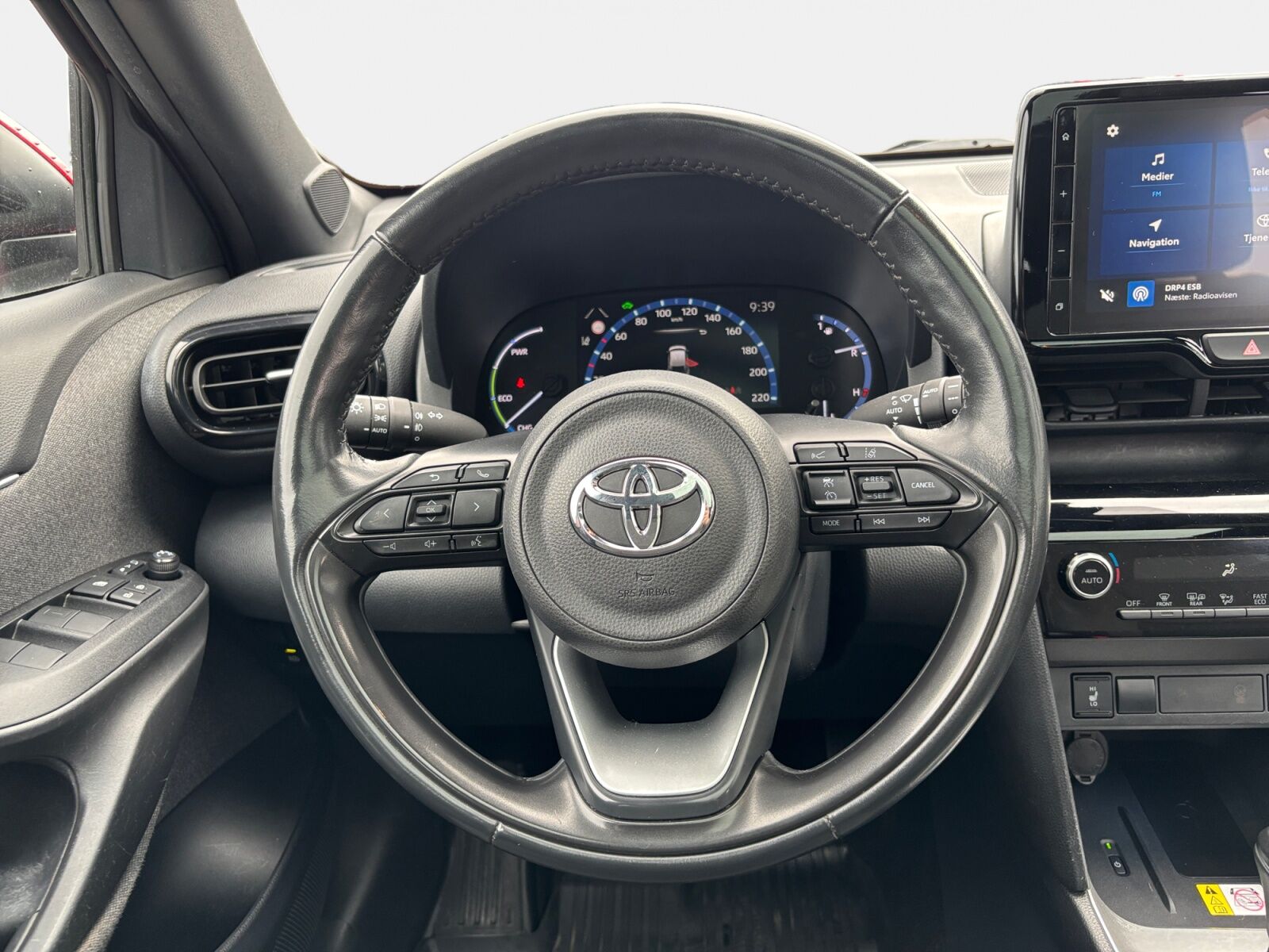 Billede af Toyota Yaris Cross 1,5 Hybrid Style Technology Plus 116HK 5d Trinl. Gear