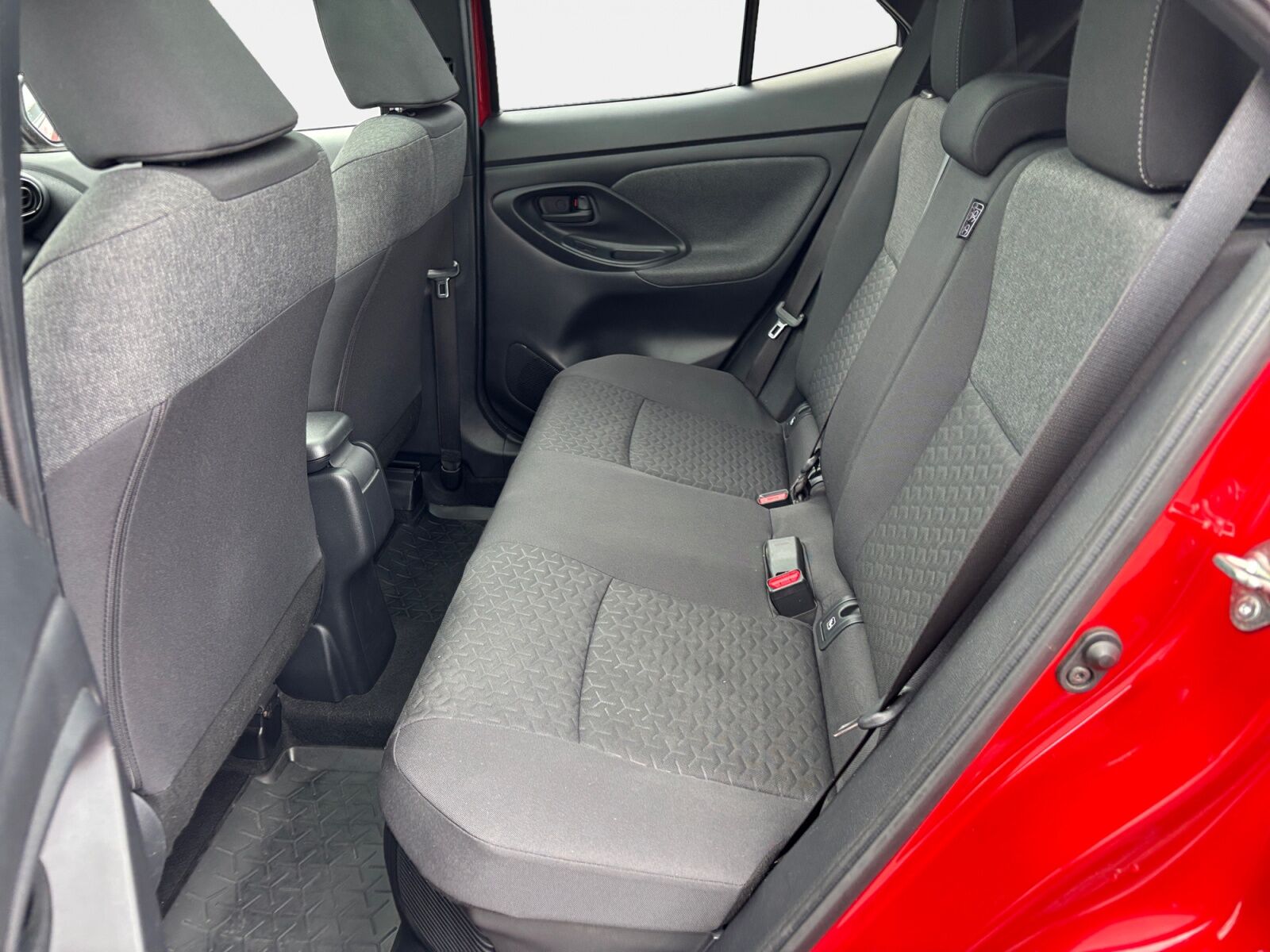 Billede af Toyota Yaris Cross 1,5 Hybrid Style Technology Plus 116HK 5d Trinl. Gear