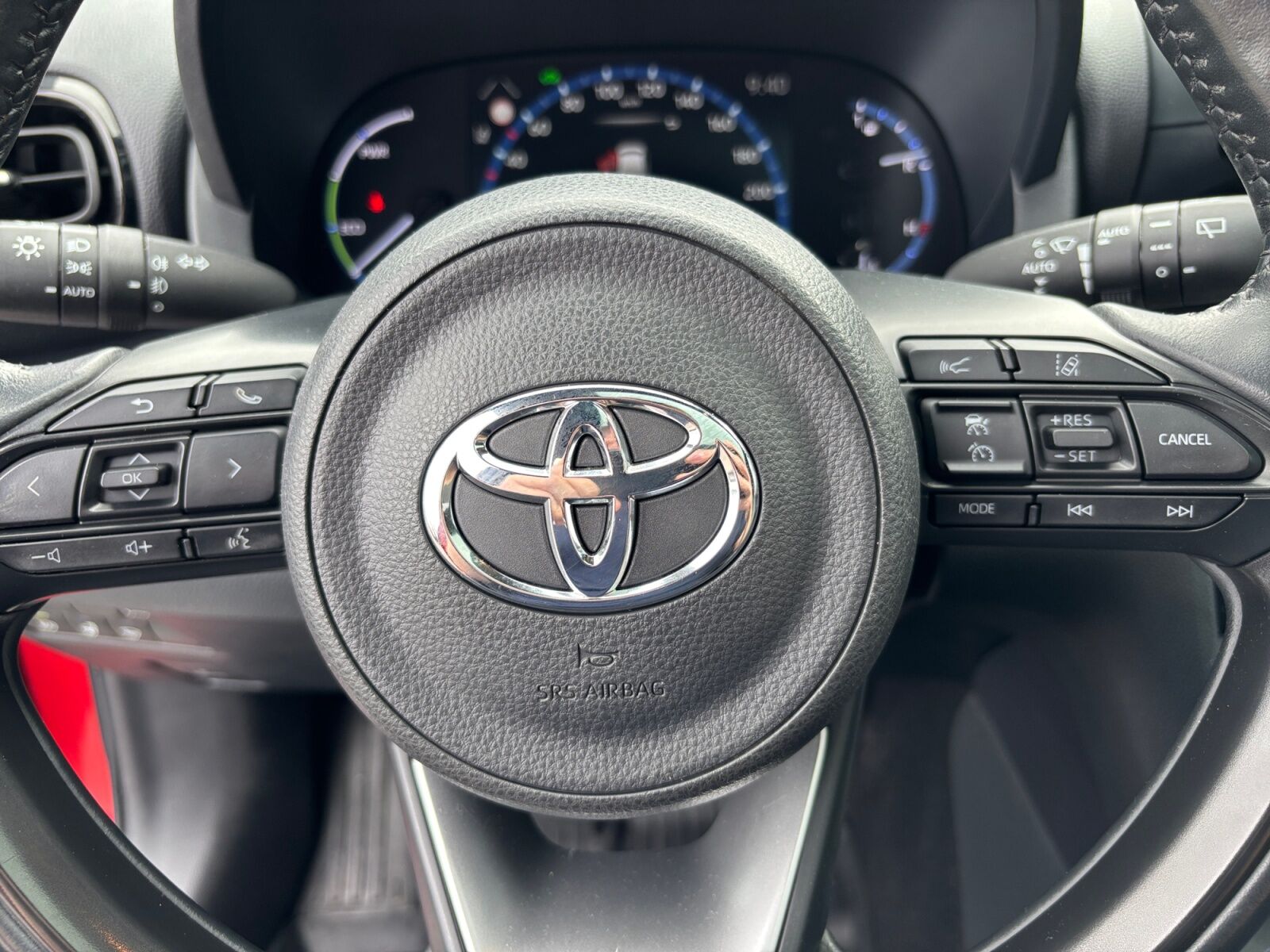 Billede af Toyota Yaris Cross 1,5 Hybrid Style Technology Plus 116HK 5d Trinl. Gear