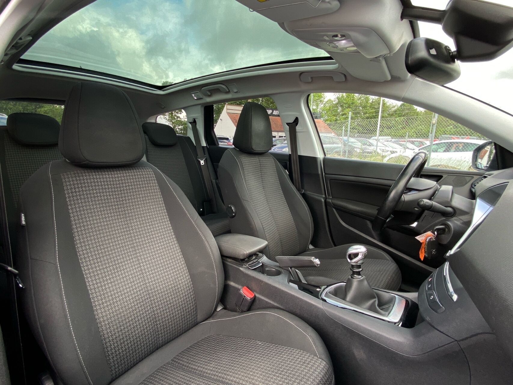 Billede af Peugeot 308 SW 1,6 BlueHDi Desire Sky 120HK Stc