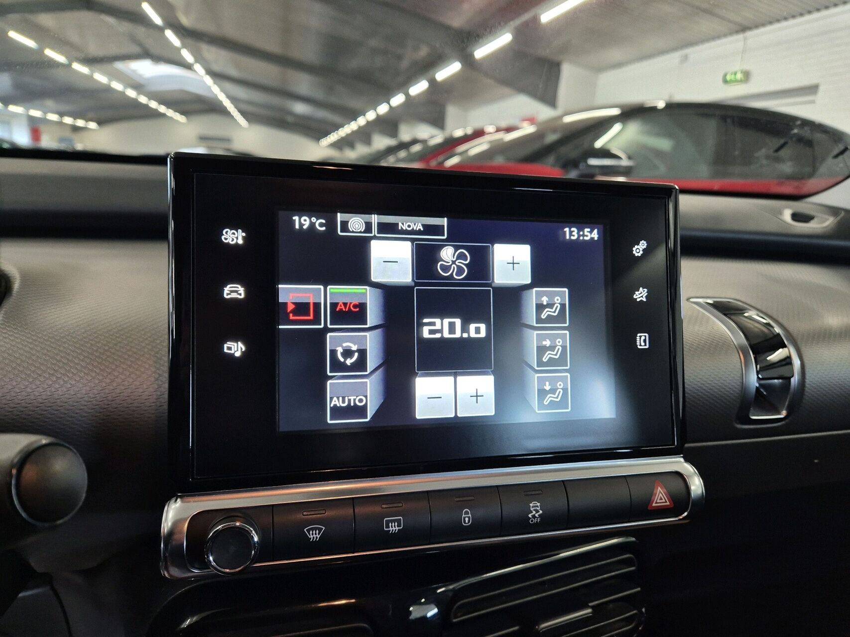Billede af Citroën C4 Cactus 1,6 Blue HDi Iconic start/stop 100HK 5d
