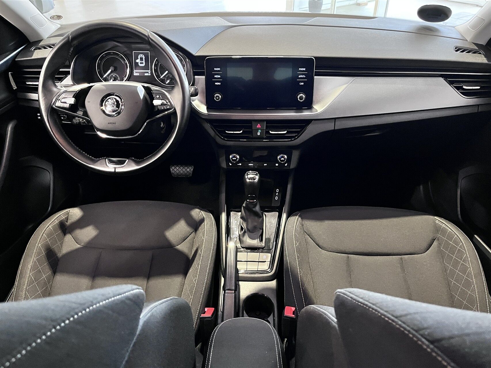 Billede af Skoda Scala 1,0 TSI Ambition DSG 110HK 5d 7g Aut.