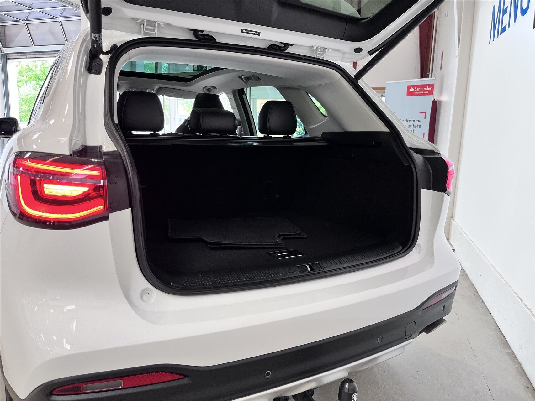 Billede af MG EHS 1,5 T GDI  Plugin-hybrid Luxury 258HK 5d 10g Aut.