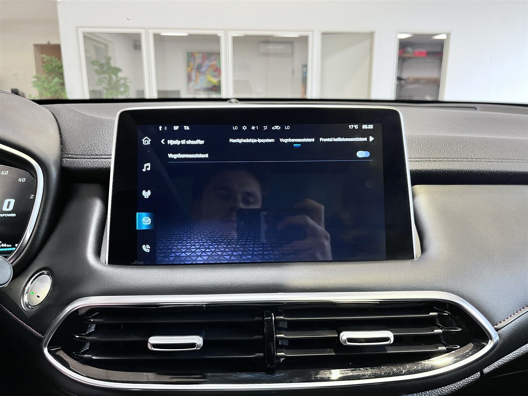 Billede af MG EHS 1,5 T GDI  Plugin-hybrid Luxury 258HK 5d 10g Aut.