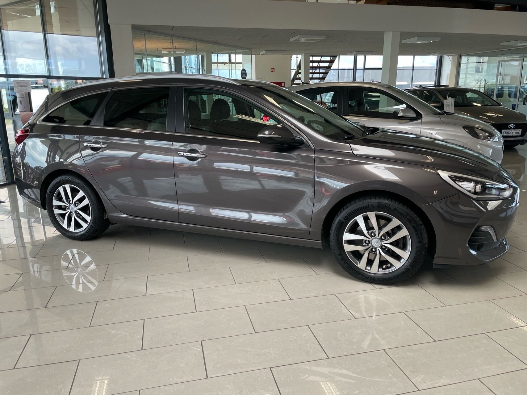 Billede af Hyundai i30 Cw 1,4 T-GDI Premium DCT 140HK Stc 7g Aut.