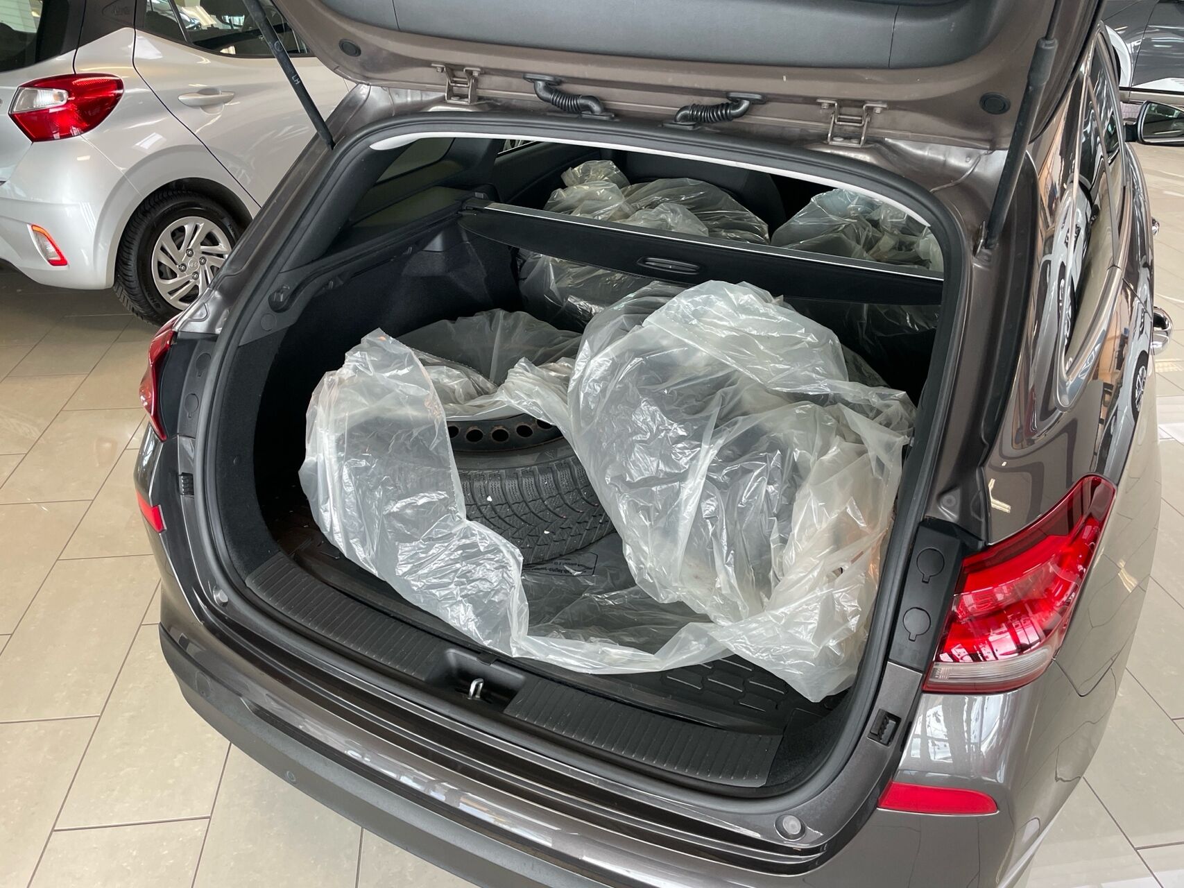 Billede af Hyundai i30 Cw 1,4 T-GDI Premium DCT 140HK Stc 7g Aut.