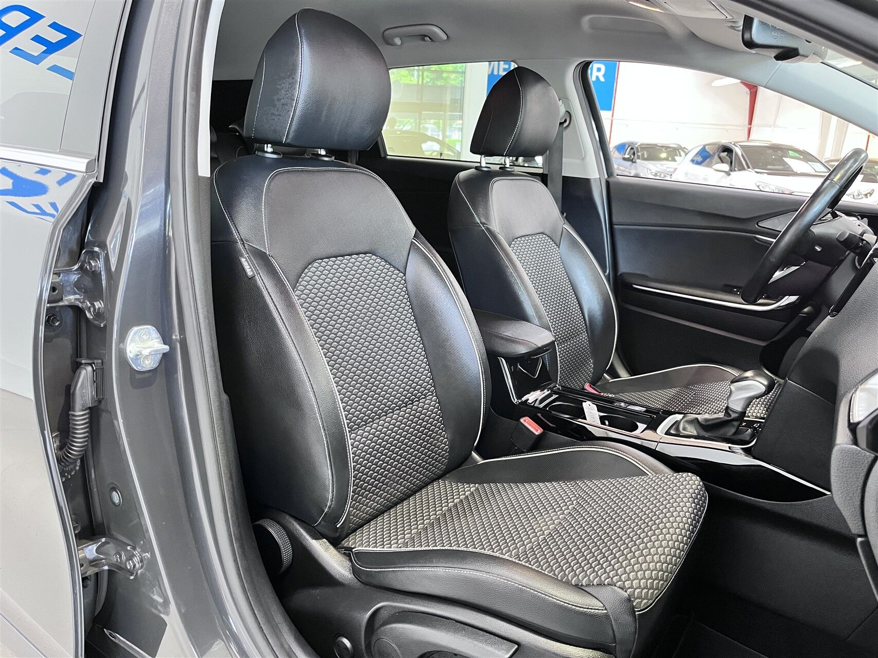 Billede af Kia Ceed SW 1,6 GDI PHEV  Plugin-hybrid Upgrade DCT 141HK Stc 6g Aut.