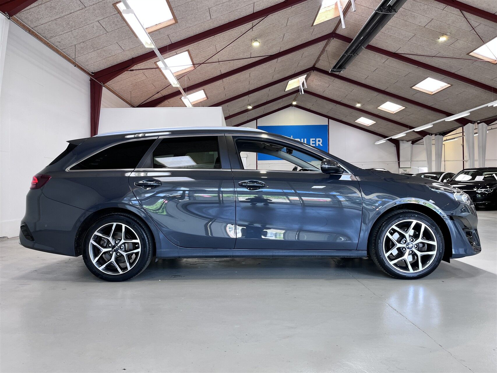 Billede af Kia Ceed SW 1,6 GDI PHEV  Plugin-hybrid Upgrade DCT 141HK Stc 6g Aut.