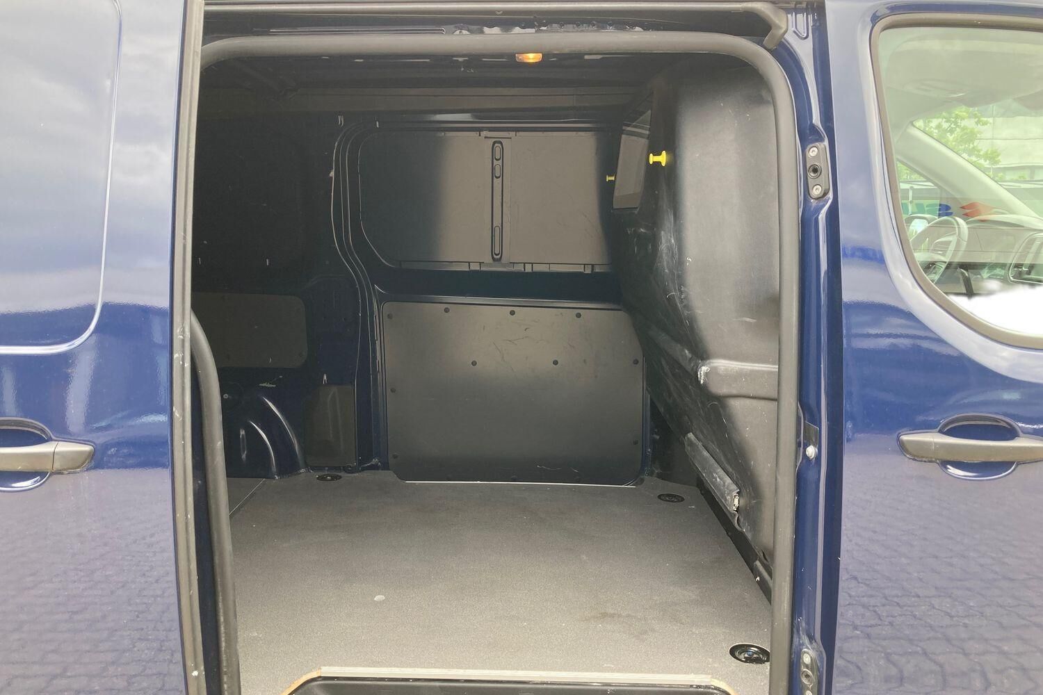 Billede af Toyota Proace Long 2,0 D Comfort Master 144HK Van 6g
