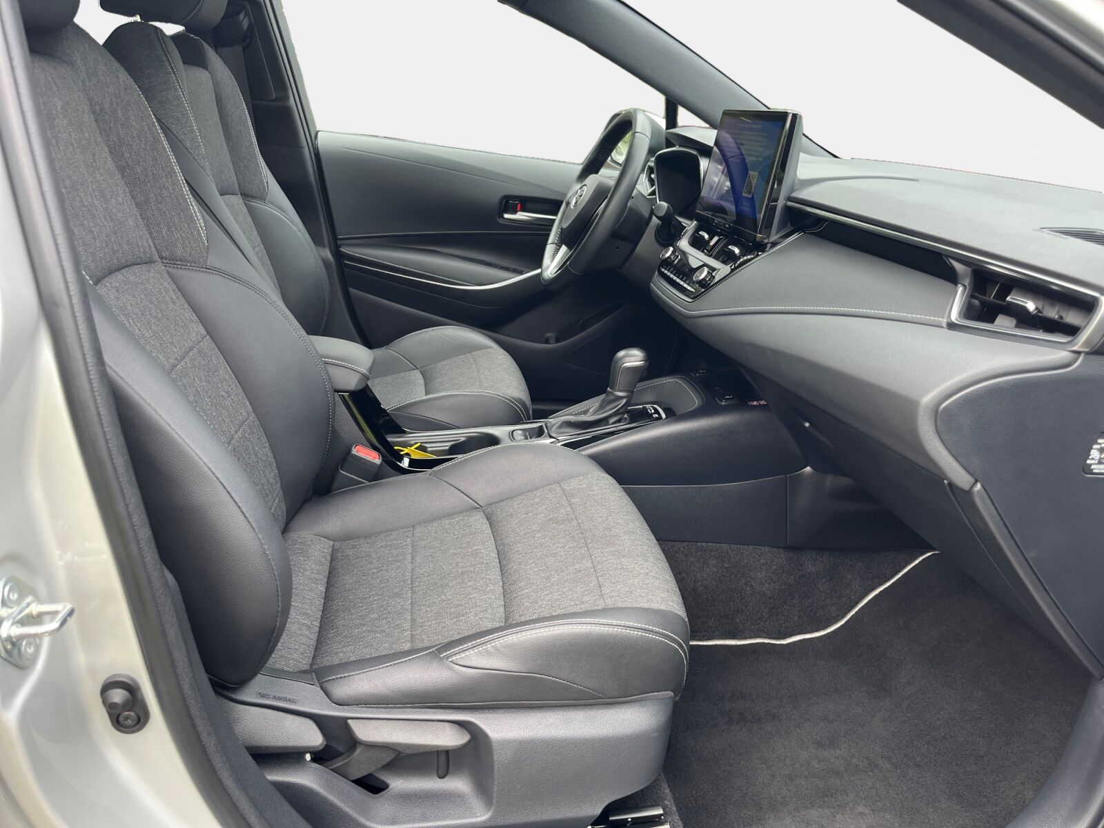 Billede af Toyota Corolla Touring Sports 1,8 Hybrid Style E-CVT 140HK Stc Trinl. Gear