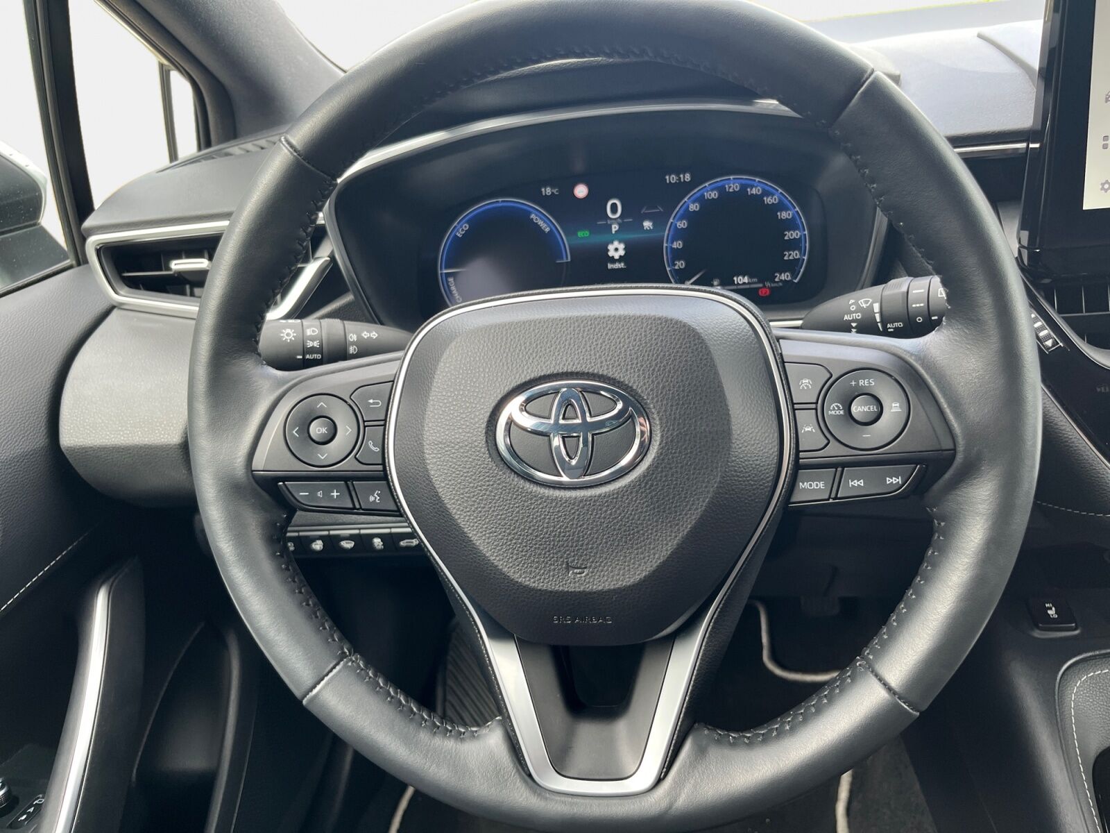 Billede af Toyota Corolla Touring Sports 1,8 Hybrid Style E-CVT 140HK Stc Trinl. Gear