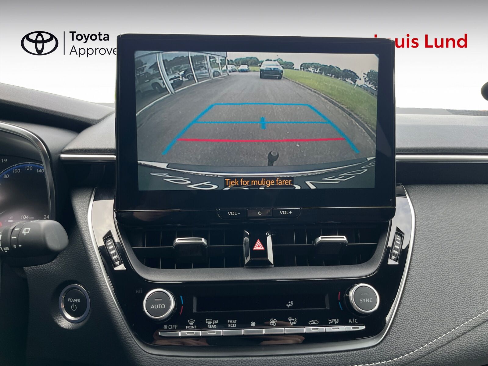 Billede af Toyota Corolla Touring Sports 1,8 Hybrid Style E-CVT 140HK Stc Trinl. Gear