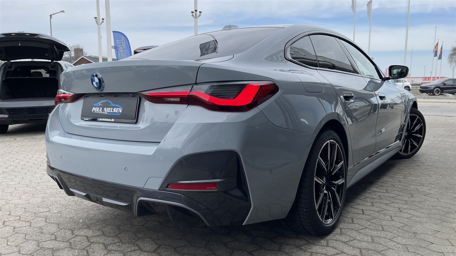 Billede af BMW i4 eDrive35 Fully Charged M-Sport 286HK 5d Trinl. Gear