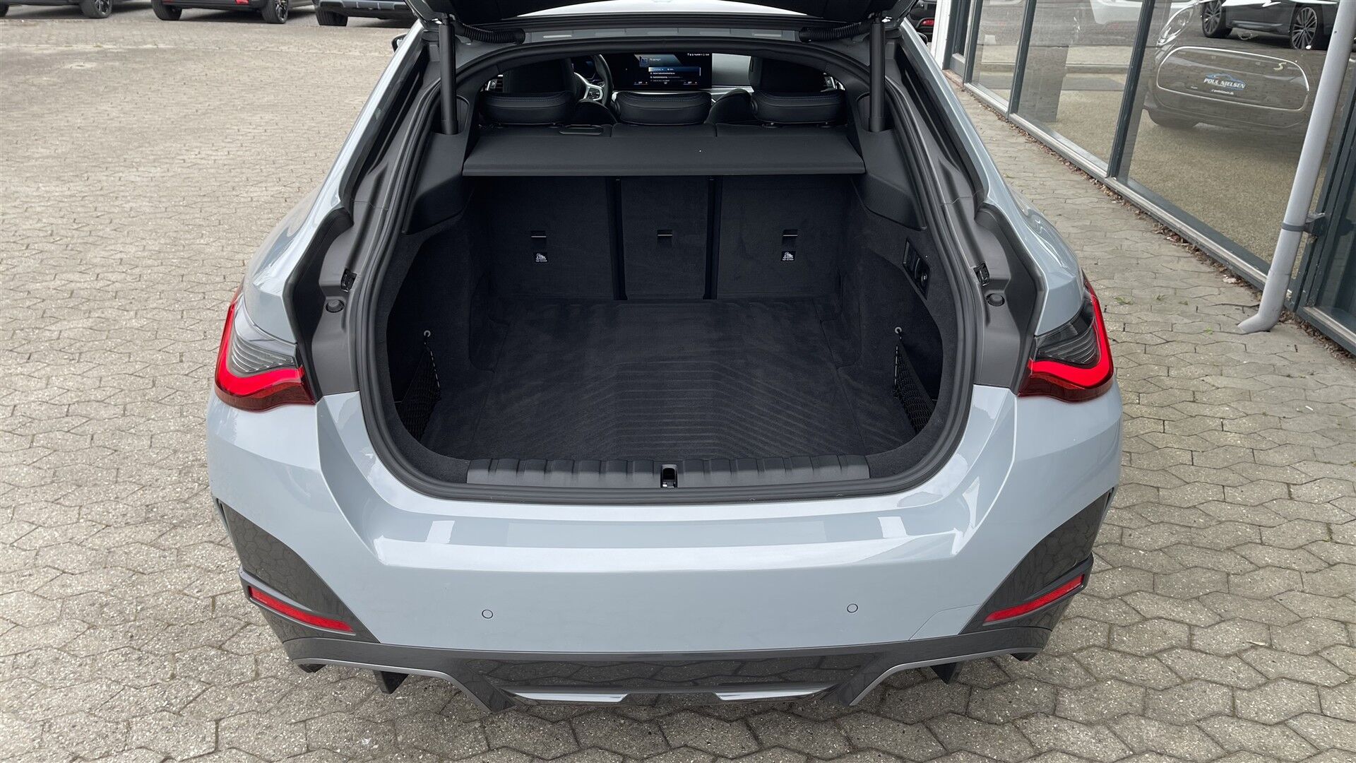 Billede af BMW i4 eDrive35 Fully Charged M-Sport 286HK 5d Trinl. Gear