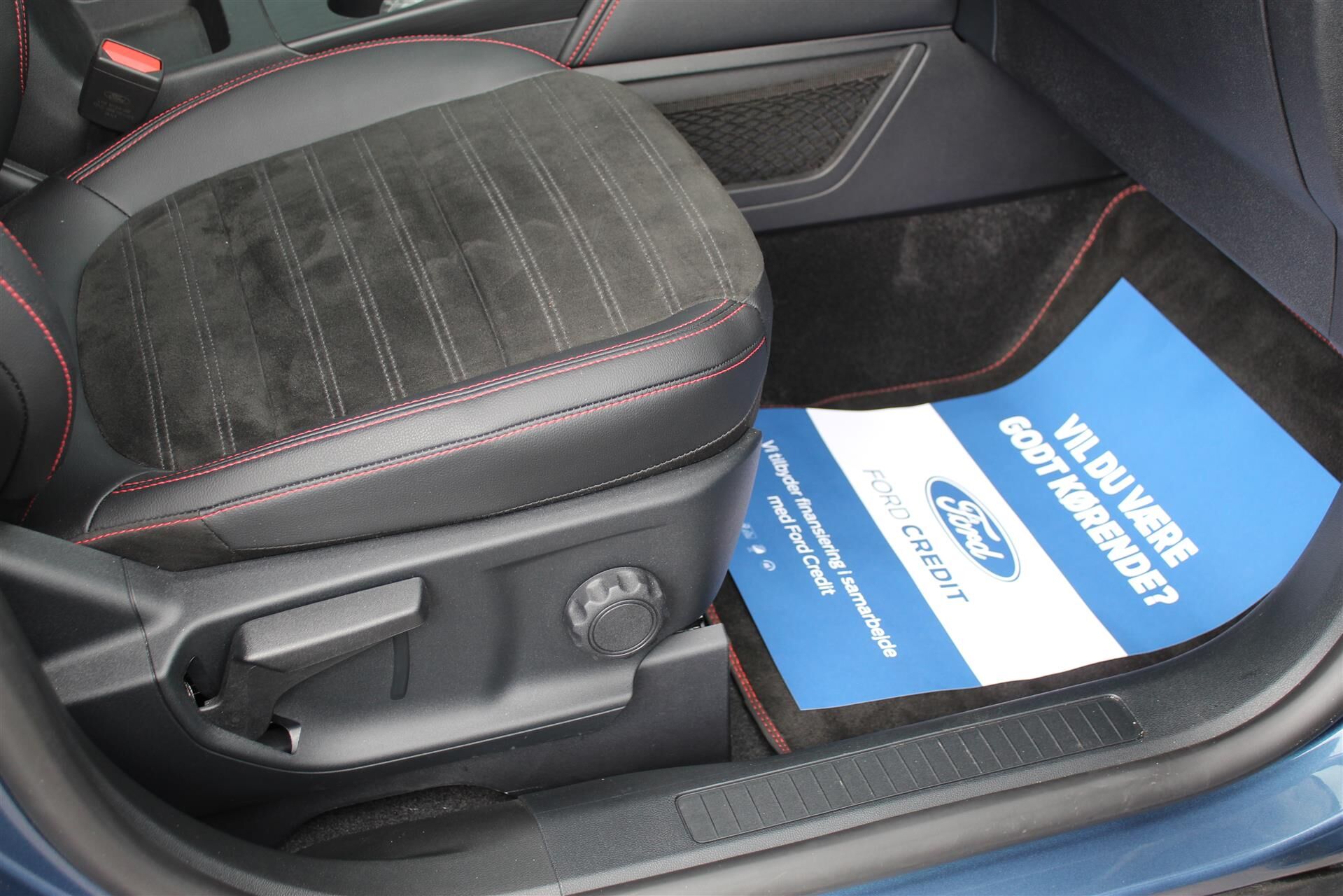 Billede af Ford Kuga 2,5 Plugin-hybrid ST-Line X CVT 225HK 5d Trinl. Gear