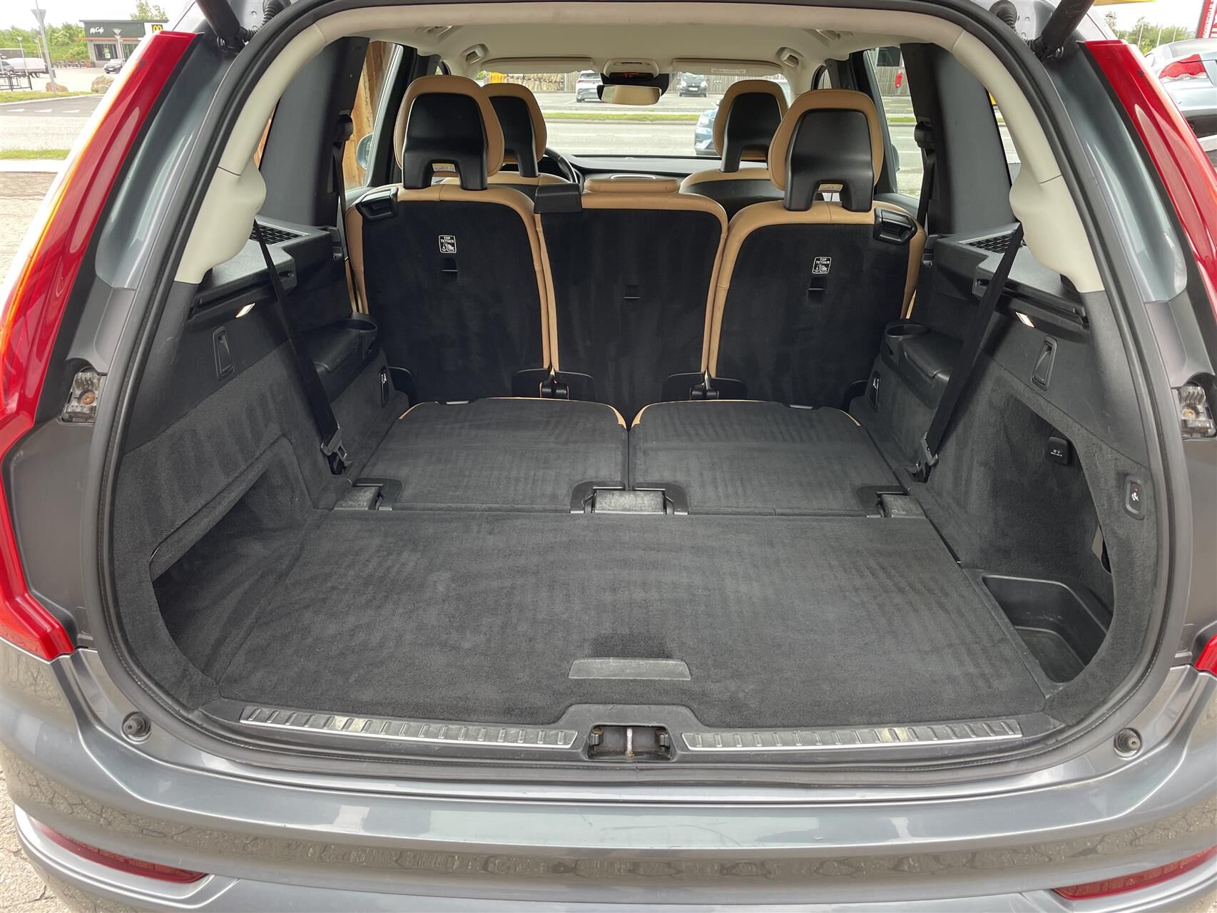 Billede af Volvo XC90 2,0 D5 Momentum AWD 225HK 5d 8g Aut.