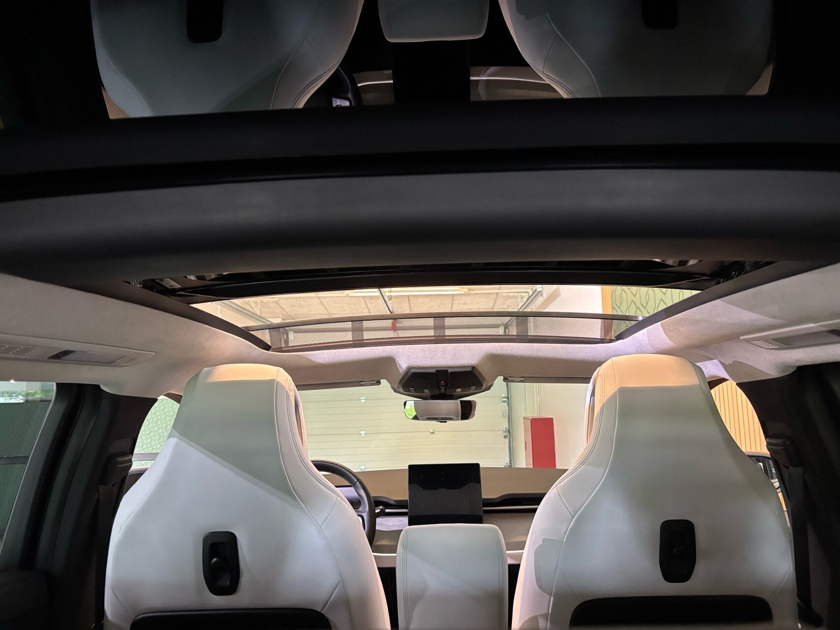 Billede af Fisker Ocean EL One 4x4 557HK 5d Aut.