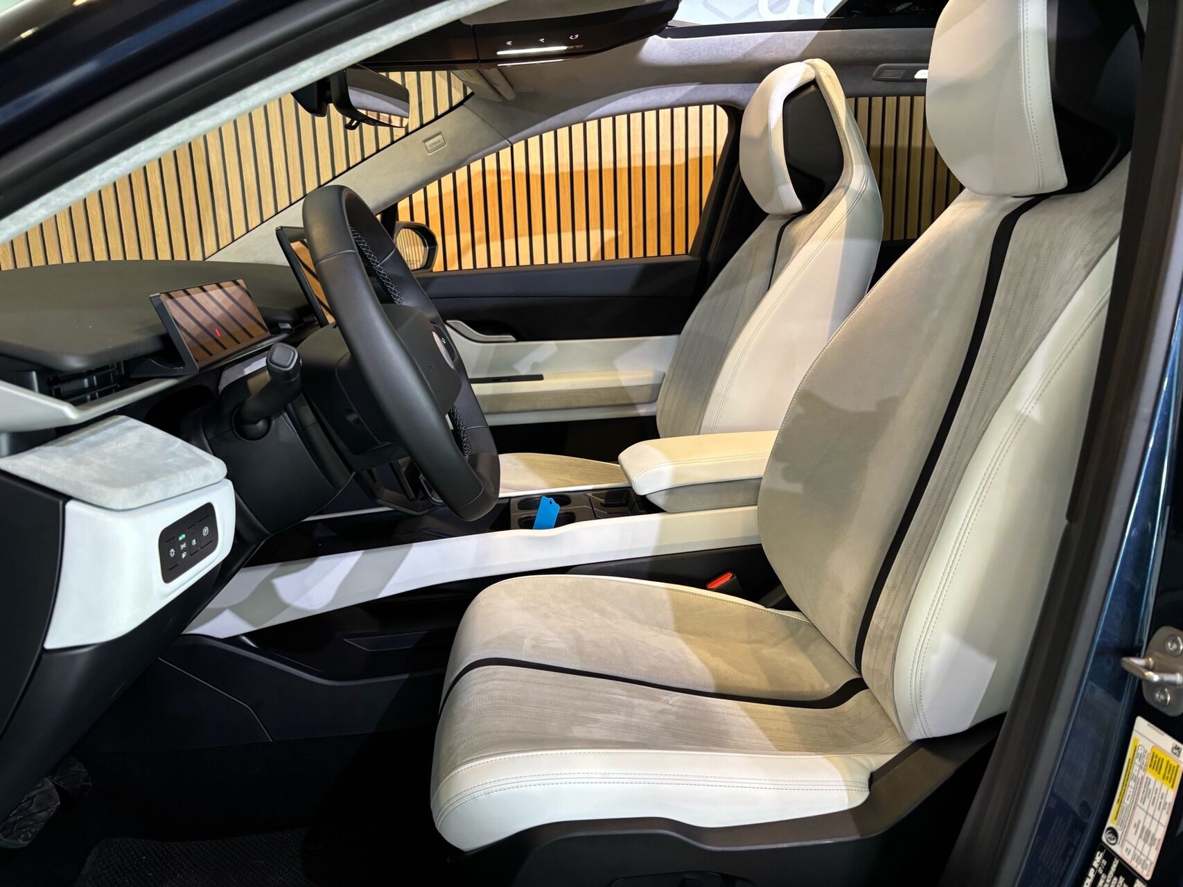 Billede af Fisker Ocean EL One 4x4 557HK 5d Aut.