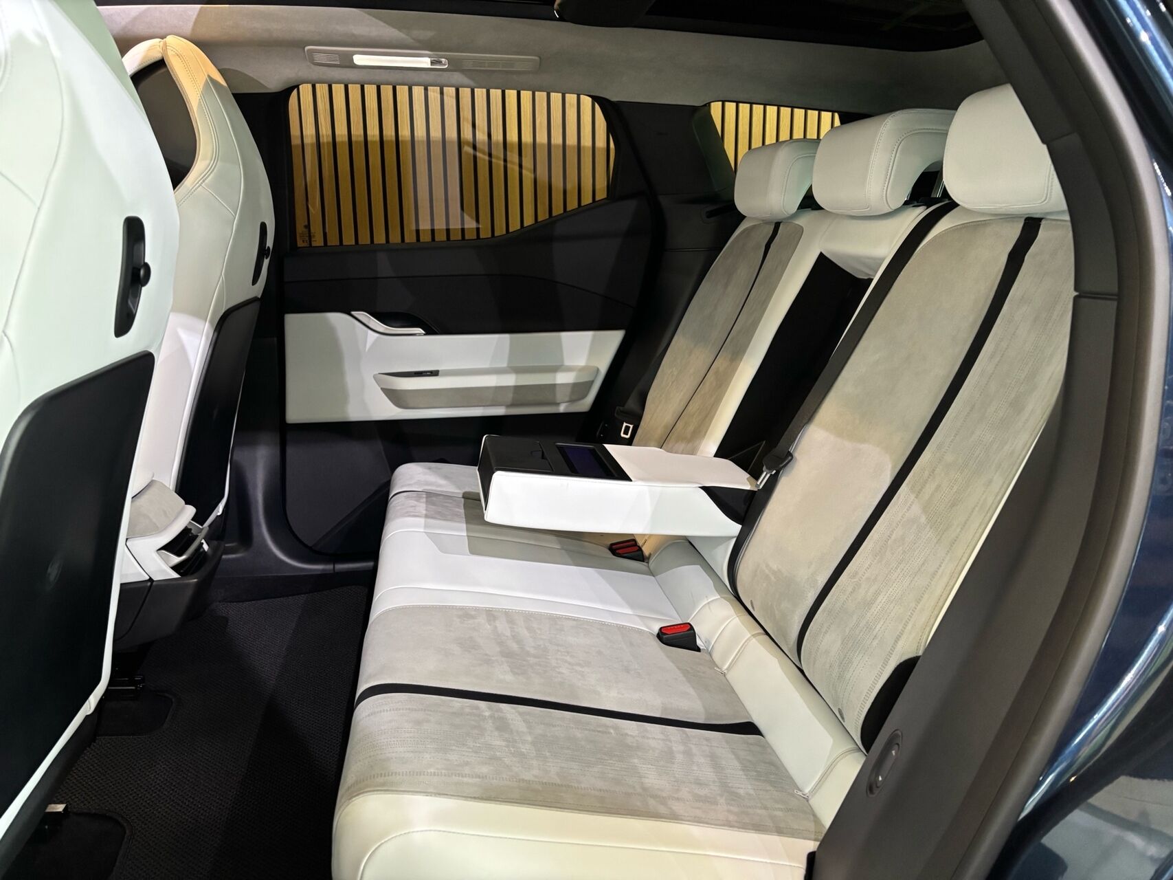 Billede af Fisker Ocean EL One 4x4 557HK 5d Aut.