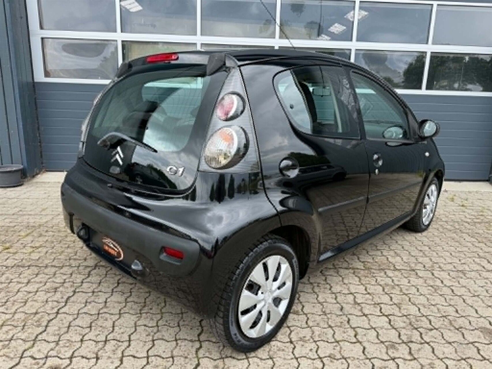 Billede af Citroën C1 1,0 i Attraction 68HK 3d