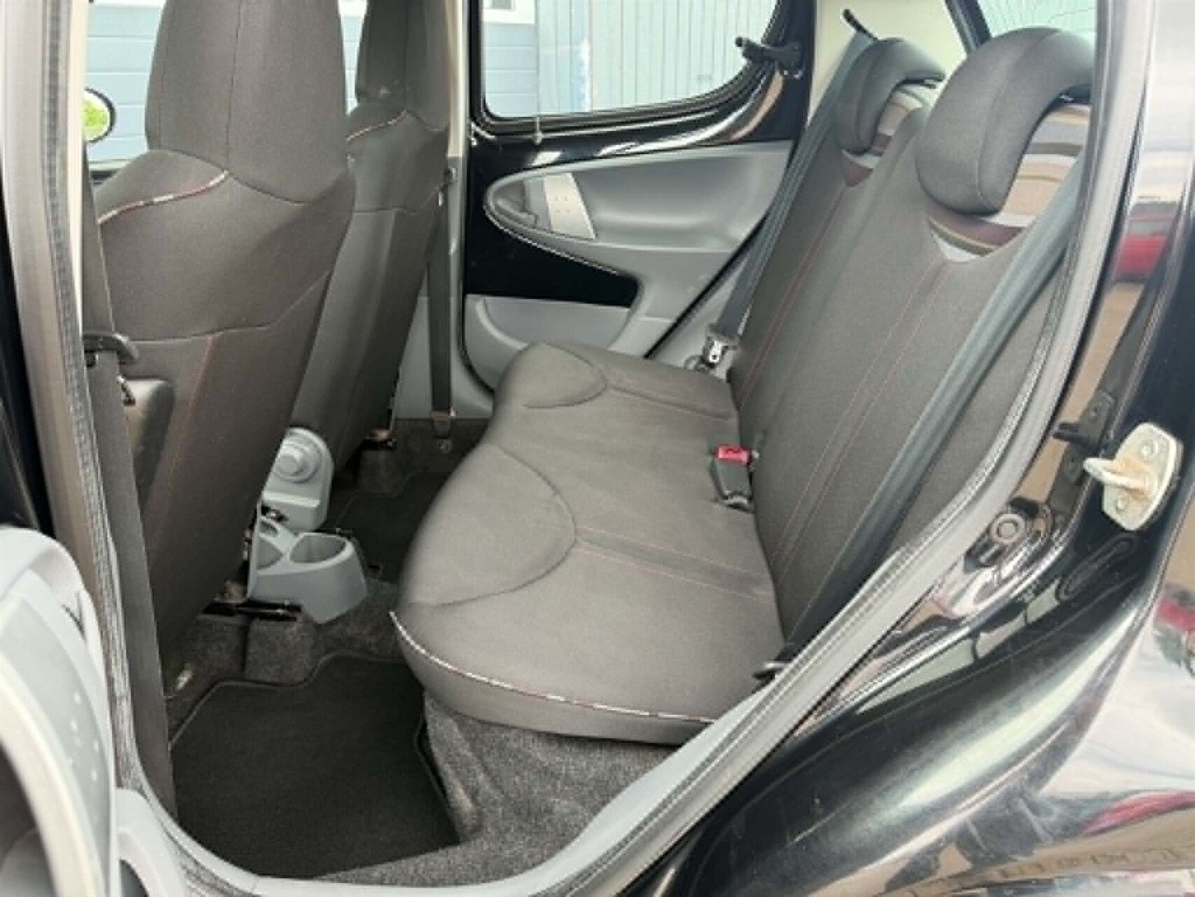 Billede af Citroën C1 1,0 i Attraction 68HK 3d