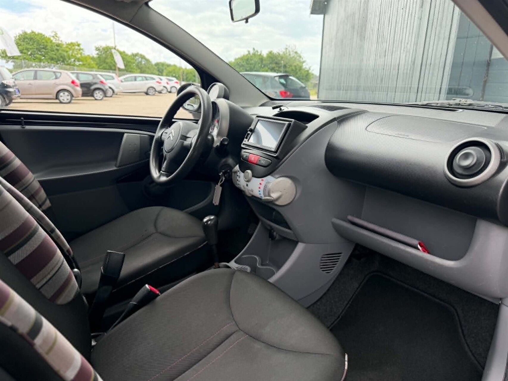 Billede af Citroën C1 1,0 i Attraction 68HK 3d