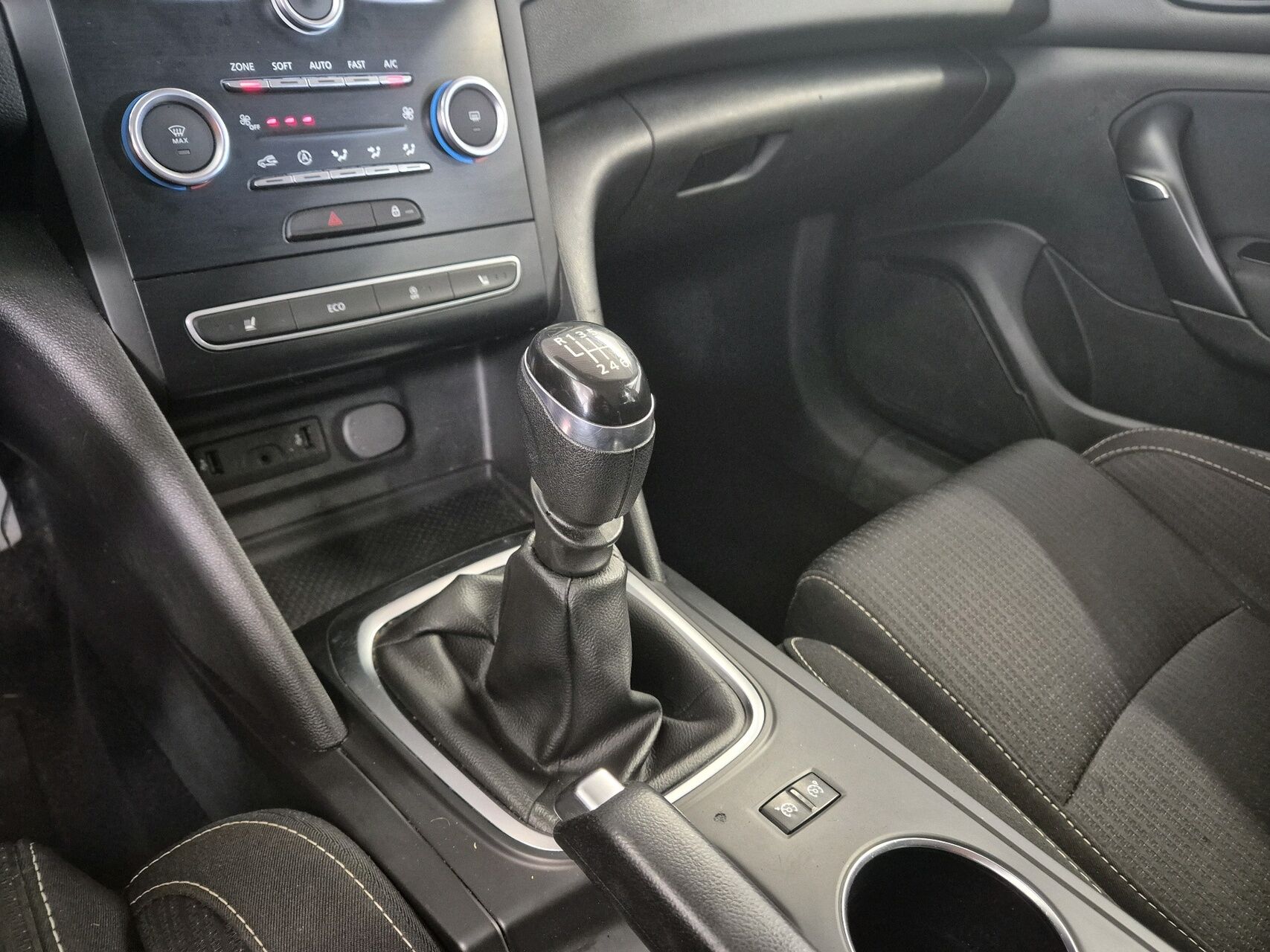 Billede af Renault Mégane Sport Tourer 1,5 Energy DCI Zen 110HK Stc 6g
