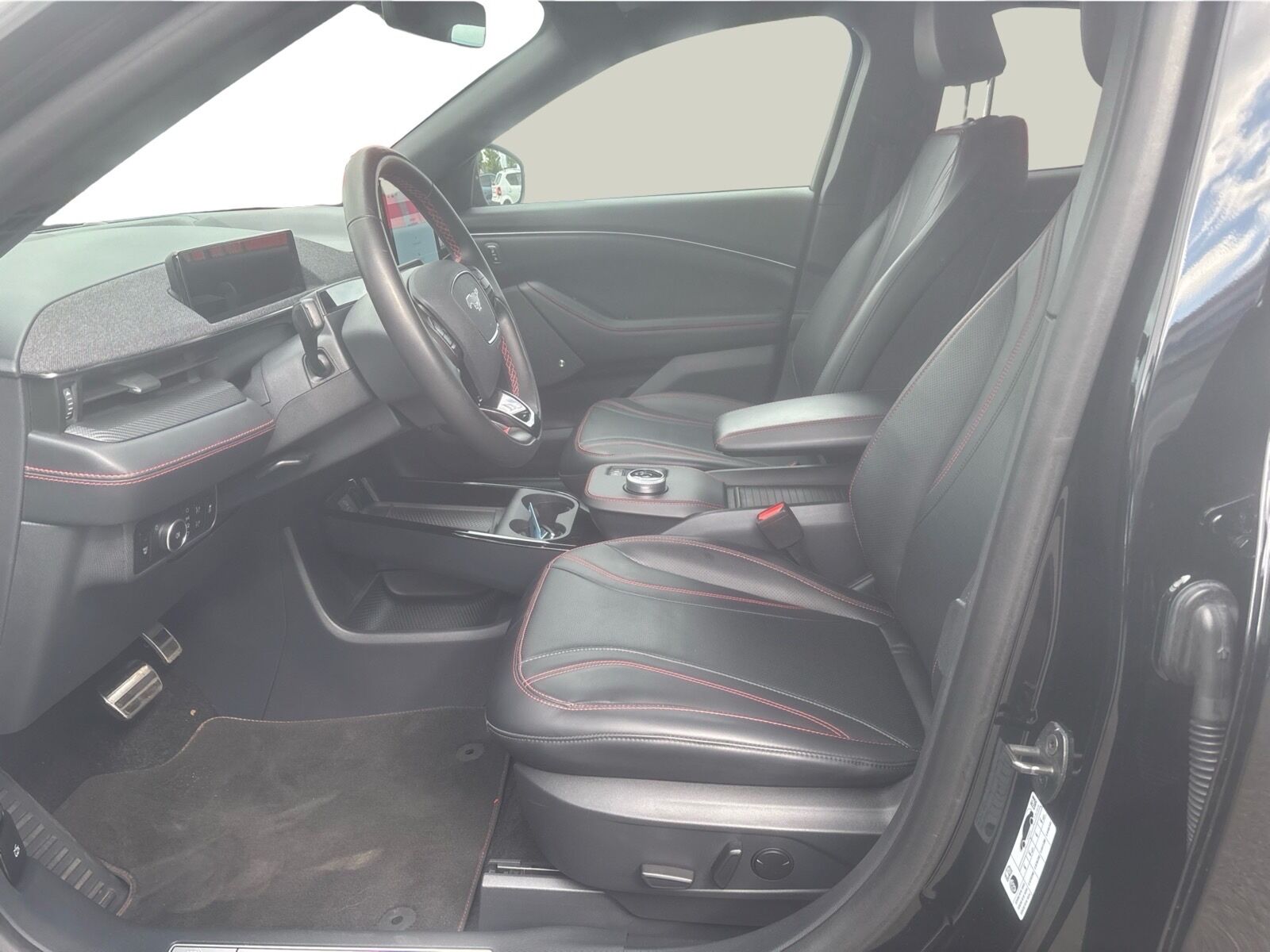 Billede af Ford Mustang Mach-E EL UR Premium 294HK 5d Aut.