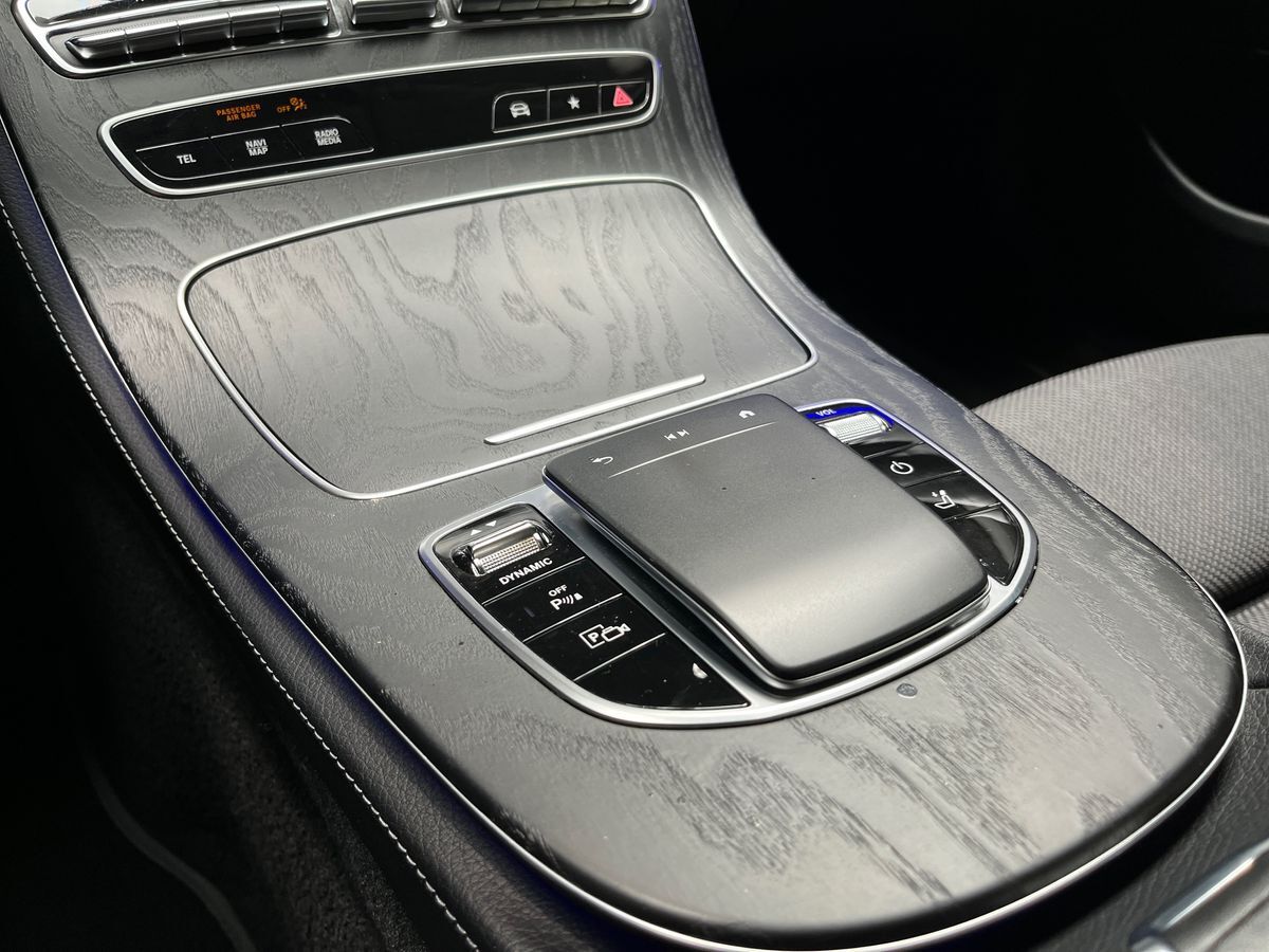 Billede af Mercedes-Benz E300 e T 2,0 Plugin-hybrid Advantage 9G-Tronic 320HK Stc 9g Aut.